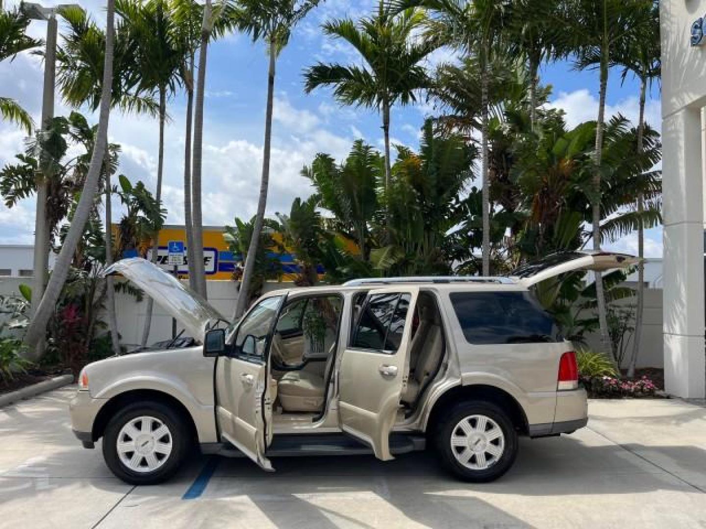 2005 Light French Silk Metallic /Camel Lincoln Aviator 3RD ROW AWD LOW MILES 65,811 (5LMEU88H35Z) with an 4.6L DOHC 32-Valve V8 Engine engine, Automatic transmission, located at 4701 North Dixie Hwy, Pompano Beach, FL, 33064, (954) 422-2889, 26.240938, -80.123474 - 2005 LINCOLN AVIATOR LUXURY ROAD READY AWD 4.6L V8 VIN: 5LMEU88H35ZJ28893 NO RECALLS LOW MILES 65,811 4 DOOR WAGON/SPORT UTILITY FLORIDA OWNER DUAL AC 4.6L V8 F DOHC PARK SENSORS SUNROOF GASOLINE 3 ROW LEATHER SEATS ALL WHEEL DRIVE DUAL ZONE AC 7 SERVICE RECORDS AWD Active Head Restraints Active Par - Photo#8