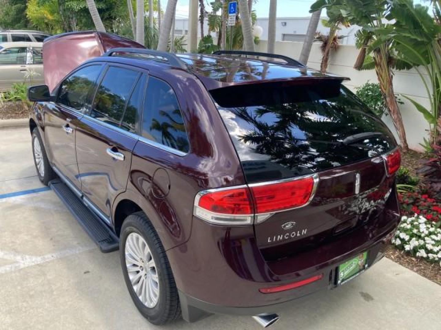 2011 Bordeaux Reserve Red Metallic /Light Stone Lincoln MKX SUV LOW MILES 77,000 (2LMDJ6JK1BB) with an 3.7L Ti-VCT V6 Engine engine, Automatic transmission, located at 4701 North Dixie Hwy, Pompano Beach, FL, 33064, (954) 422-2889, 26.240938, -80.123474 - 2011 LINCOLN MKX NEW $39,145 LOW MILES 74,654 VIN: 2LMDJ6JK1BBJ08582 NO ACCIDENTS NO RECALLS 4 DOOR WAGON/SPORT UTILITY FLORIDA OWNER RUST FREE 3.7L V6 F DOHC 24V DUAL ZONE AC DUAL EXHAUST GASOLINE MEMORY SEATS POWER SEATS FRONT WHEEL DRIVE BLUETOOTH POWER BACK DOOR Adjustable Lumbar Support Alloy W - Photo#73