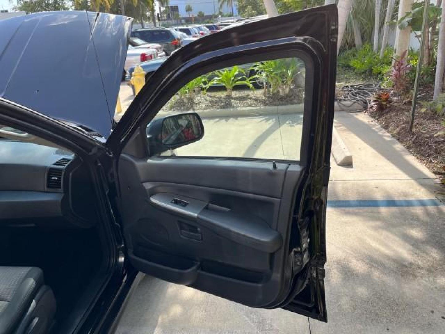 2008 Brilliant Blk Crystal Pearl /Dark Slate Gray Jeep Grand Cherokee Laredo LOW MILES 60,419 (1J8GS48K68C) with an 3.7L V6 Engine engine, Automatic transmission, located at 4701 North Dixie Hwy, Pompano Beach, FL, 33064, (954) 422-2889, 26.240938, -80.123474 - OUR WEBPAGE FLORIDACARS1.COM HAS OVER 100 PHOTOS AND FREE CARFAX LINK 2008 JEEP GRAND CHEROKEE LAREDO NEW $ 29,085 ROAD READY VIN: 1J8GS48K68C140207 NO ACCIDENTS POWER SEATS 4 DOOR WAGON/SPORT UTILITY LOW MILES 60.419 3.7L V6 F FLORIDA OWNER POWER MIRRORS GASOLINE REAR WHEEL DRIVE 4X2 Active Head Re - Photo#11