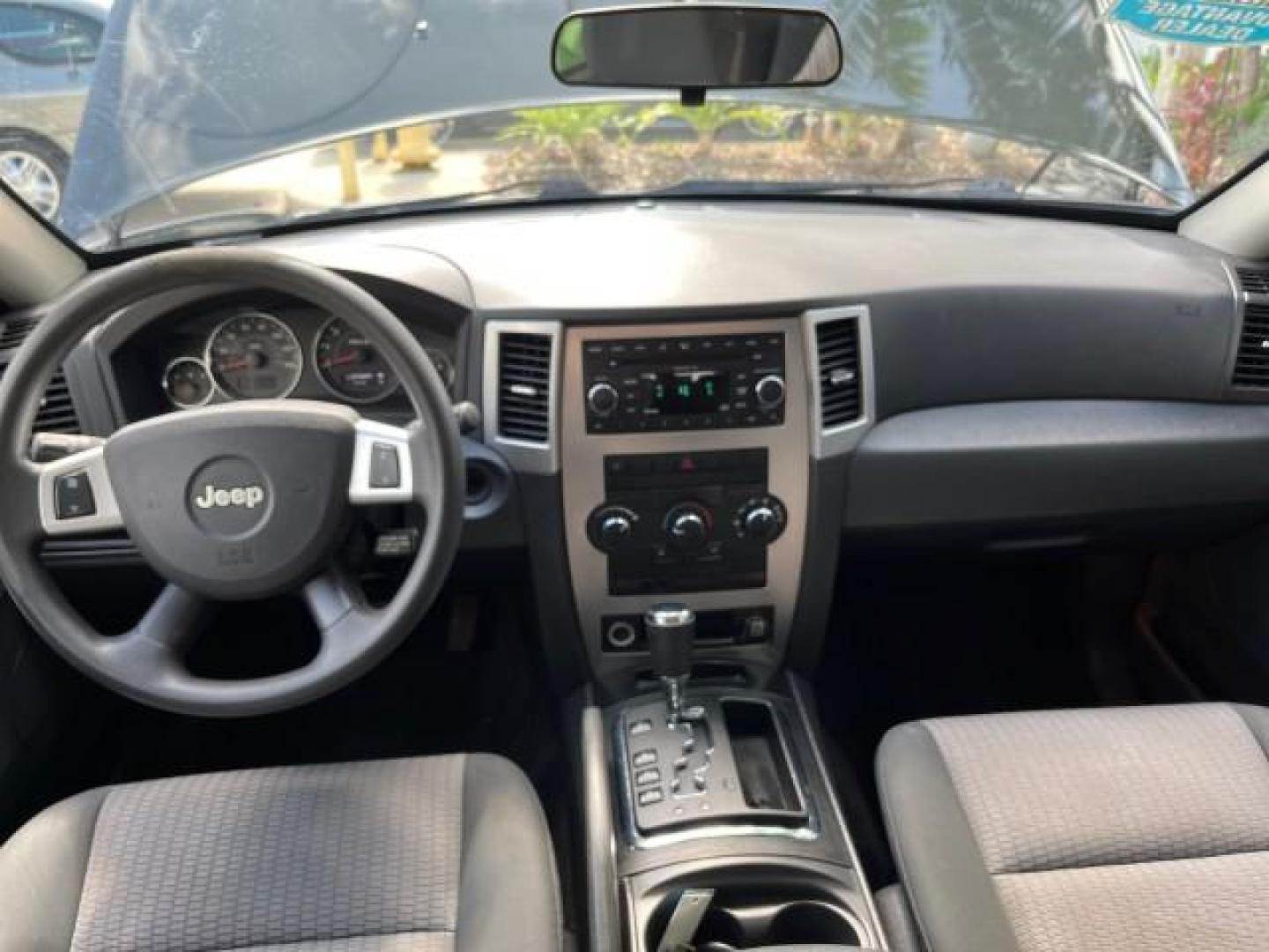 2008 Brilliant Blk Crystal Pearl /Dark Slate Gray Jeep Grand Cherokee Laredo LOW MILES 60,419 (1J8GS48K68C) with an 3.7L V6 Engine engine, Automatic transmission, located at 4701 North Dixie Hwy, Pompano Beach, FL, 33064, (954) 422-2889, 26.240938, -80.123474 - OUR WEBPAGE FLORIDACARS1.COM HAS OVER 100 PHOTOS AND FREE CARFAX LINK 2008 JEEP GRAND CHEROKEE LAREDO NEW $ 29,085 ROAD READY VIN: 1J8GS48K68C140207 NO ACCIDENTS POWER SEATS 4 DOOR WAGON/SPORT UTILITY LOW MILES 60.419 3.7L V6 F FLORIDA OWNER POWER MIRRORS GASOLINE REAR WHEEL DRIVE 4X2 Active Head Re - Photo#45