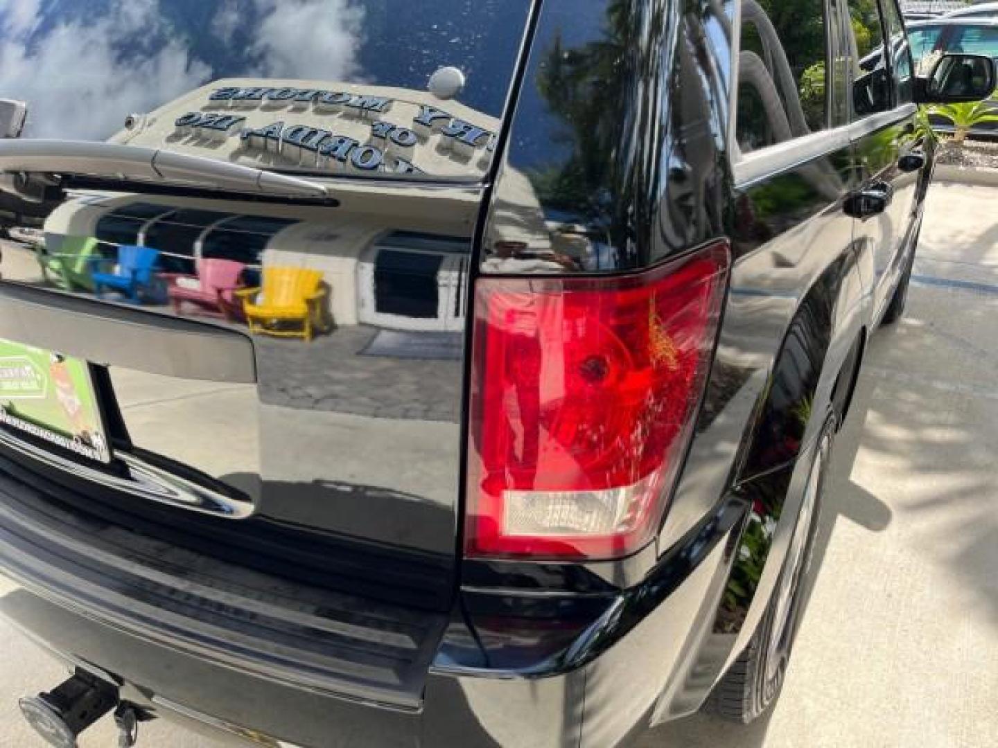 2008 Brilliant Blk Crystal Pearl /Dark Slate Gray Jeep Grand Cherokee Laredo LOW MILES 60,419 (1J8GS48K68C) with an 3.7L V6 Engine engine, Automatic transmission, located at 4701 North Dixie Hwy, Pompano Beach, FL, 33064, (954) 422-2889, 26.240938, -80.123474 - OUR WEBPAGE FLORIDACARS1.COM HAS OVER 100 PHOTOS AND FREE CARFAX LINK 2008 JEEP GRAND CHEROKEE LAREDO NEW $ 29,085 ROAD READY VIN: 1J8GS48K68C140207 NO ACCIDENTS POWER SEATS 4 DOOR WAGON/SPORT UTILITY LOW MILES 60.419 3.7L V6 F FLORIDA OWNER POWER MIRRORS GASOLINE REAR WHEEL DRIVE 4X2 Active Head Re - Photo#86