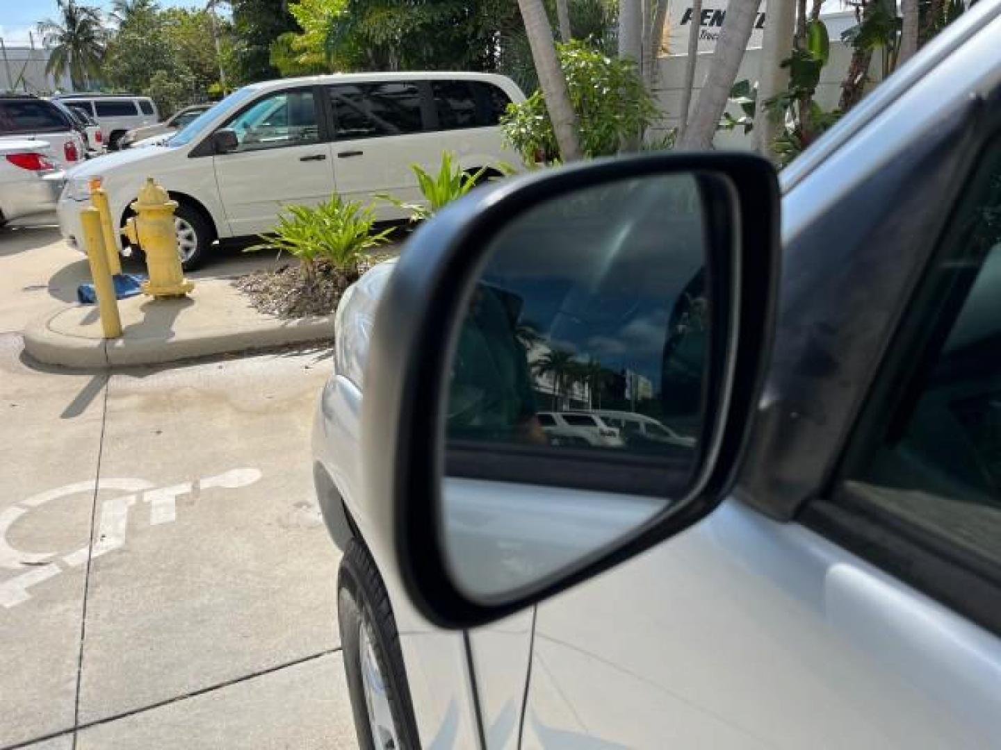 2006 Silver Streak Mica /Graphite Toyota Tacoma 4X4 5 SPD 1 FL LOW MILES 80,046 (5TEUX42N06Z) with an 2.7L DOHC EFI 16-Valve I4 VVT-i Engine engine, Manual transmission, located at 4701 North Dixie Hwy, Pompano Beach, FL, 33064, (954) 422-2889, 26.240938, -80.123474 - 2006 TOYOTA TACOMA ROAD READY 6,2FT BED VIN: 5TEUX42N06Z318321 NO ACCIDENTS CLUB CAB PICKUP NO RECALLS 4X4 2.7L I4 F DOHC 16V 1 FLORIDA OWNER GASOLINE 20 SERVICE RECORDS REAR WHEEL DRIVE W/ 4X4 5 SPD LOW MILES 80,046 THIS IS ONE OF THE NICEST TACOMA S WE HAVE EVER LISTED RETIREE FLORIDA TITLE THIS I - Photo#79