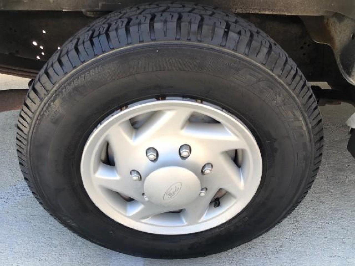 2006 Dark Shadow Grey Metallic /Medium Flint Ford Econoline Wagon 15 PASS XLT LOW MILES 37,845 (1FBSS31L46D) with an 5.4L EFI V8 Engine engine, Automatic transmission, located at 4701 North Dixie Hwy, Pompano Beach, FL, 33064, (954) 422-2889, 26.240938, -80.123474 - 2006 FORD E-SERIES E-350 SD XLT 15 PASS ROAD READY 5.4L V8 XLT VIN: 1FBSS31L46DB29538 NO RECALLS VAN LOW MILES 37,845 5.4L V8 F 15 PASSENGER 5 ROWS OF SEATS GASOLINE 5 SERVICE RECORDS REAR WHEEL DRIVE ABS Brakes AM/FM Stereo Air Conditioning Automatic Transmission Barn Doors CD Audio Cloth Seats Cru - Photo#89