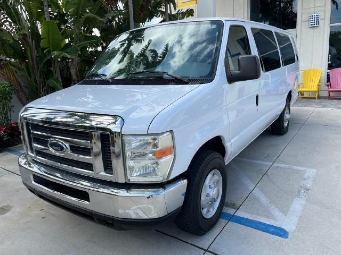 2008 Oxford White /Medium Flint Ford Econoline Wagon E 350 15 XLT LOW MILES 65,995 (1FBSS31L98D) with an 5.4L EFI V8 Engine engine, Automatic transmission, located at 4701 North Dixie Hwy, Pompano Beach, FL, 33064, (954) 422-2889, 26.240938, -80.123474 - 2008 FORD E-SERIES E-350 SD XLT 15 ROAD READY 5,4L V8 VIN: 1FBSS31L98DA44990 NO RECALLS VAN 15 PASSENGER 5.4L V8 F SOHC 16V LOW MILES 65,995 GASOLINE 2 SERVICE RECORDS REAR WHEEL DRIVE POWER MIRRORS ABS Brakes AM/FM Stereo Air Conditioning Automatic Transmission CD Audio Cloth Seats Cruise Control F - Photo#76