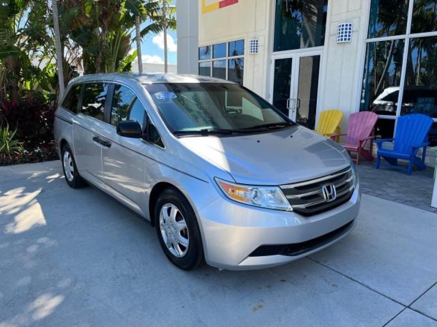 2011 Alabaster Silver Metallic /Gray Honda Odyssey LEATHER LX LOW MILES 70,192 (5FNRL5H21BB) with an 3.5L SOHC MPFI 24-Valve i-VTEC V6 Engine engine, Automatic transmission, located at 4701 North Dixie Hwy, Pompano Beach, FL, 33064, (954) 422-2889, 26.240938, -80.123474 - 2011 HONDA ODYSSEY LX LEATHER ROAD READY 3.5L V6 VIN: 5FNRL5H21BB053893 NO ACCIDENTS NO RECALLS VAN $28,800 NEW FLORIDA OWNER 27 MPG 3.5L V6 F SOHC 24V 3 ROW POWER LEATHER SEATS GASOLINE 26 SERVICE RECORDS FRONT WHEEL DRIVE NEW LIKE TIRES DUAL ZONE AC LOW MILES 70,192 Active Head Restraints Anti-The - Photo#1