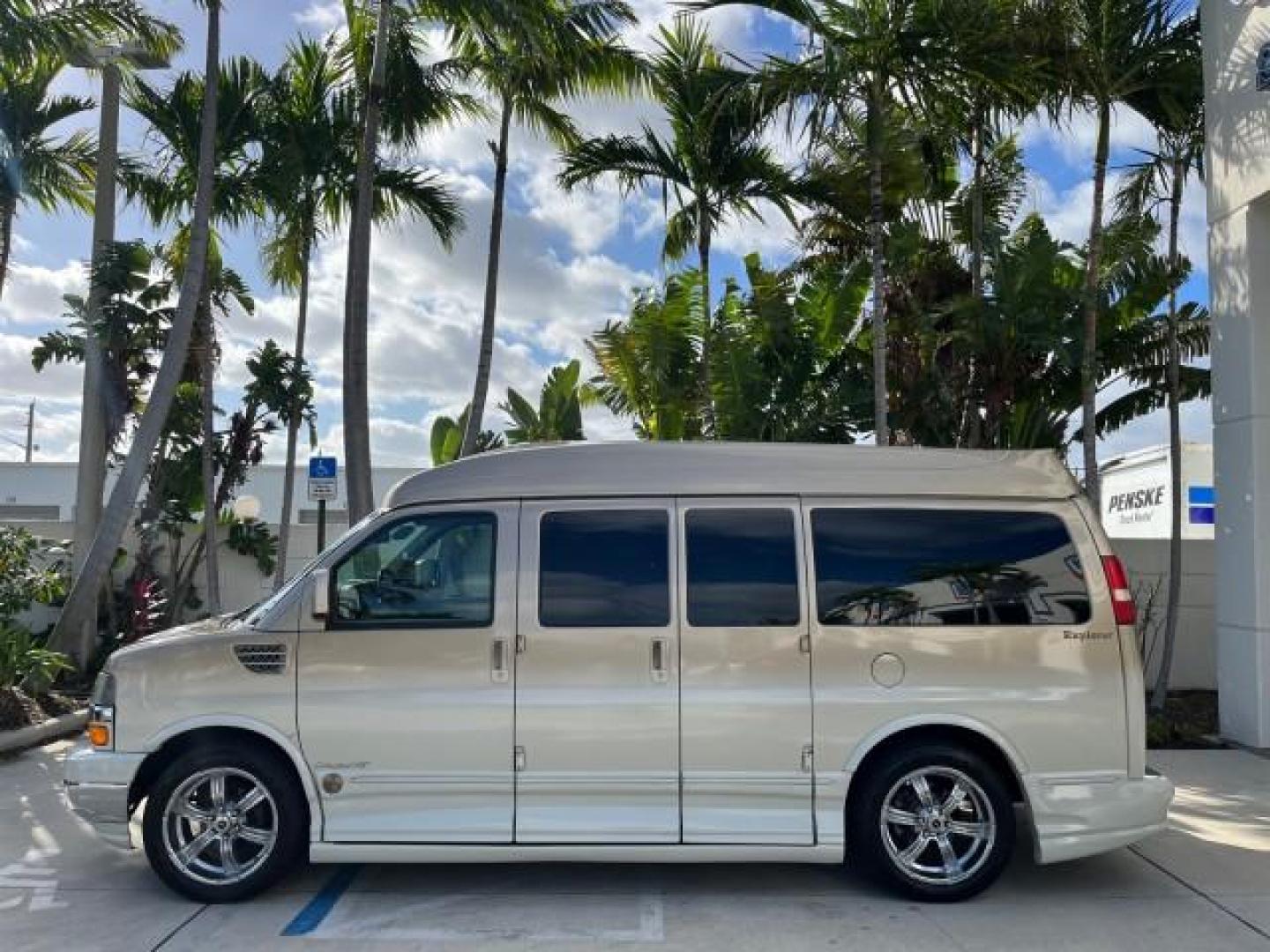 2008 Sandstone Metallic /Neutral Chevrolet Express EXPLORER HI TOP Van LOW MILES 81,518 (1GBFG154281) with an 5.3L Vortec 1000 V8 SFI Engine engine, Automatic transmission, located at 4701 North Dixie Hwy, Pompano Beach, FL, 33064, (954) 422-2889, 26.240938, -80.123474 - 2008 CHEVROLET EXPRESS G1500 MINT PEARL FADE ROAD READY LOW MILES 81,518 VIN: 1GBFG154281174752 NO ACCIDENTS NO RECALLS VAN NAVIGATION DVD ENTERTAINMENT 5.3L V8 F OHV FLORIDA OWNER LEATHER FLEX FUEL 15 SERVICE RECORDS POWER SEATS AND MIRRORS REAR WHEEL DRIVE DUAL ZONE AC BACKUP SENSORS+CAMERA ABS Br - Photo#4