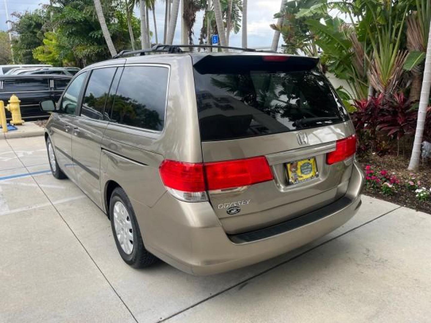 2010 Mocha Metallic /Gray Honda Odyssey LX LOW MILES 49,834 (5FNRL3H2XAB) with an 3.5L SOHC MPFI 24-Valve VTEC V6 Engine engine, Automatic transmission, located at 4701 North Dixie Hwy, Pompano Beach, FL, 33064, (954) 422-2889, 26.240938, -80.123474 - 2010 HONDA ODYSSEY LX NEW $ 31,189 ROAD READY VIN: 5FNRL3H2XAB056567 NO ACCIDENTS NO RECALLS VAN FLORIDA OWNER 3.5L V6 3.5L V6 F SOHC 24V 11 SERVICE RECORDS GASOLINE 3 ROW SEATS DUAL ZONE AC FRONT WHEEL DRIVE LOW MILES 49,834 Active Head Restraints Anti-Theft System Braking Assist Cruise Control Cur - Photo#95