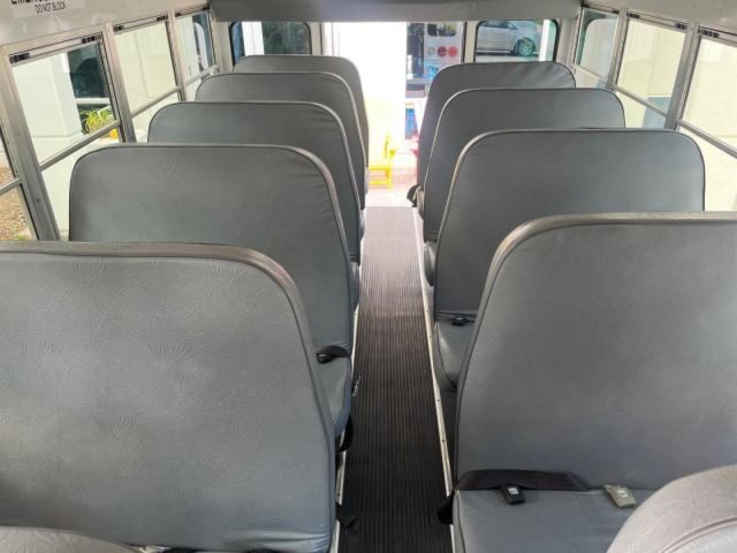 2004 Summit White /Neutral Chevrolet Express Commercial Cutaway BUS DRW LOW MILES 29,868 (1GBJG31U841) with an 6.0L Vortec 6000 V8 SFI Engine engine, Automatic transmission, located at 4701 North Dixie Hwy, Pompano Beach, FL, 33064, (954) 422-2889, 26.240938, -80.123474 - OUR WEBPAGE FLORIDACARS1.COM HAS OVER 100 PHOTOS AND FREE CARFAX LINK 2004 CHEVROLET EXPRESS G3500 IDEAL TO MAKE INTO A 5 WINDOW MINI BUS CAMPER LOTS OF OPTIONS OR LEAVE IT STOCK IF YOU NEED IT THIS WAY VIN: 1GBJG31U841216282 CUTAWAY DUAL AC ROOF REAR AIR DUALLY PERFECT 6.0L V8 F GASOLINE REAR WHEEL - Photo#35