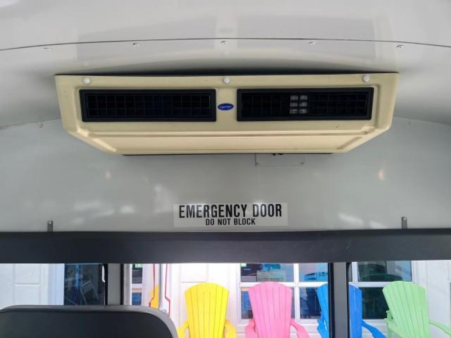 2004 Summit White /Neutral Chevrolet Express Commercial Cutaway BUS DRW LOW MILES 29,868 (1GBJG31U841) with an 6.0L Vortec 6000 V8 SFI Engine engine, Automatic transmission, located at 4701 North Dixie Hwy, Pompano Beach, FL, 33064, (954) 422-2889, 26.240938, -80.123474 - OUR WEBPAGE FLORIDACARS1.COM HAS OVER 100 PHOTOS AND FREE CARFAX LINK 2004 CHEVROLET EXPRESS G3500 IDEAL TO MAKE INTO A 5 WINDOW MINI BUS CAMPER LOTS OF OPTIONS OR LEAVE IT STOCK IF YOU NEED IT THIS WAY VIN: 1GBJG31U841216282 CUTAWAY DUAL AC ROOF REAR AIR DUALLY PERFECT 6.0L V8 F GASOLINE REAR WHEEL - Photo#37