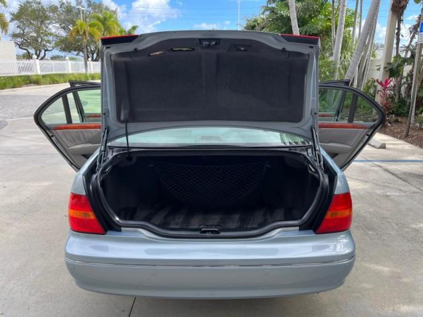 2003 Blue Onyx Pearl /Ecru Lexus LS 430 1 FL LOW MILES 83,005 (JTHBN30F430) with an 4.3L DOHC EFI 32-Valve V8 Aluminum Engine engine, Automatic transmission, located at 4701 North Dixie Hwy, Pompano Beach, FL, 33064, (954) 422-2889, 26.240938, -80.123474 - 2003 LEXUS LS 430 NEW $84,804 ROAD READY VIN: JTHBN30F430094595 NO RECALLS 1 FLORIDA OWNER SEDAN 4 DR LOW MILES 83,005 4.3L V8 4.3L V8 F DOHC 32V NAVIGATION POWER SUNROOF GASOLINE BACK UP CAMERA AND SENSORS REAR WHEEL DRIVE AC LEATHER SEATS DUAL AC Alloy Wheels Anti-Theft System Approach Lights Auto - Photo#15