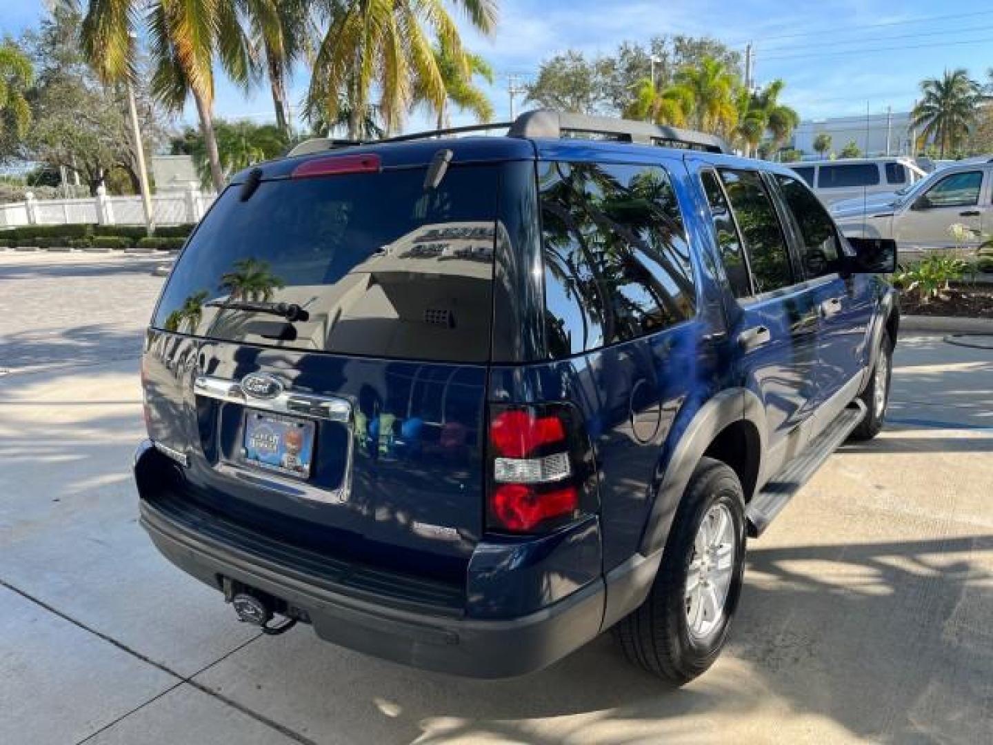 2006 Dark Blue Pearl Metallic /Camel Ford Explorer 4x4 XLT LOW MILES 65,875 (1FMEU73E66U) with an 4.0L SOHC V6 Engine engine, Automatic transmission, located at 4701 North Dixie Hwy, Pompano Beach, FL, 33064, (954) 422-2889, 26.240938, -80.123474 - 2006 FORD EXPLORER XLT NEW $ 36,450 ROAD READY VIN: 1FMEU73E66UA13889 LOW MILES 65,875 4.0L V6 4 DOOR WAGON/SPORT UTILITY 1 OWNER FLORIDA 4X4 4.0L V6 F SOHC 4WD ON DEMAND DVD GASOLINE NO ACCIDENTS SUNROOF REAR WHEEL DRIVE W/ 4X4 3 ROW SEATS XLT 4WD Anti-Theft System Approach Lights Black Roof Rack C - Photo#99