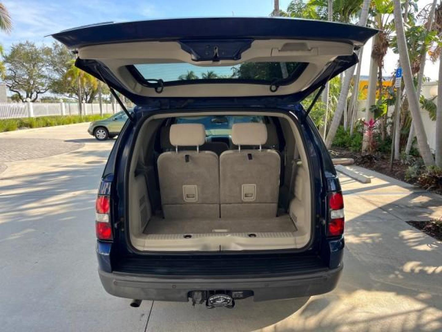 2006 Dark Blue Pearl Metallic /Camel Ford Explorer 4x4 XLT LOW MILES 65,875 (1FMEU73E66U) with an 4.0L SOHC V6 Engine engine, Automatic transmission, located at 4701 North Dixie Hwy, Pompano Beach, FL, 33064, (954) 422-2889, 26.240938, -80.123474 - 2006 FORD EXPLORER XLT NEW $ 36,450 ROAD READY VIN: 1FMEU73E66UA13889 LOW MILES 65,875 4.0L V6 4 DOOR WAGON/SPORT UTILITY 1 OWNER FLORIDA 4X4 4.0L V6 F SOHC 4WD ON DEMAND DVD GASOLINE NO ACCIDENTS SUNROOF REAR WHEEL DRIVE W/ 4X4 3 ROW SEATS XLT 4WD Anti-Theft System Approach Lights Black Roof Rack C - Photo#61