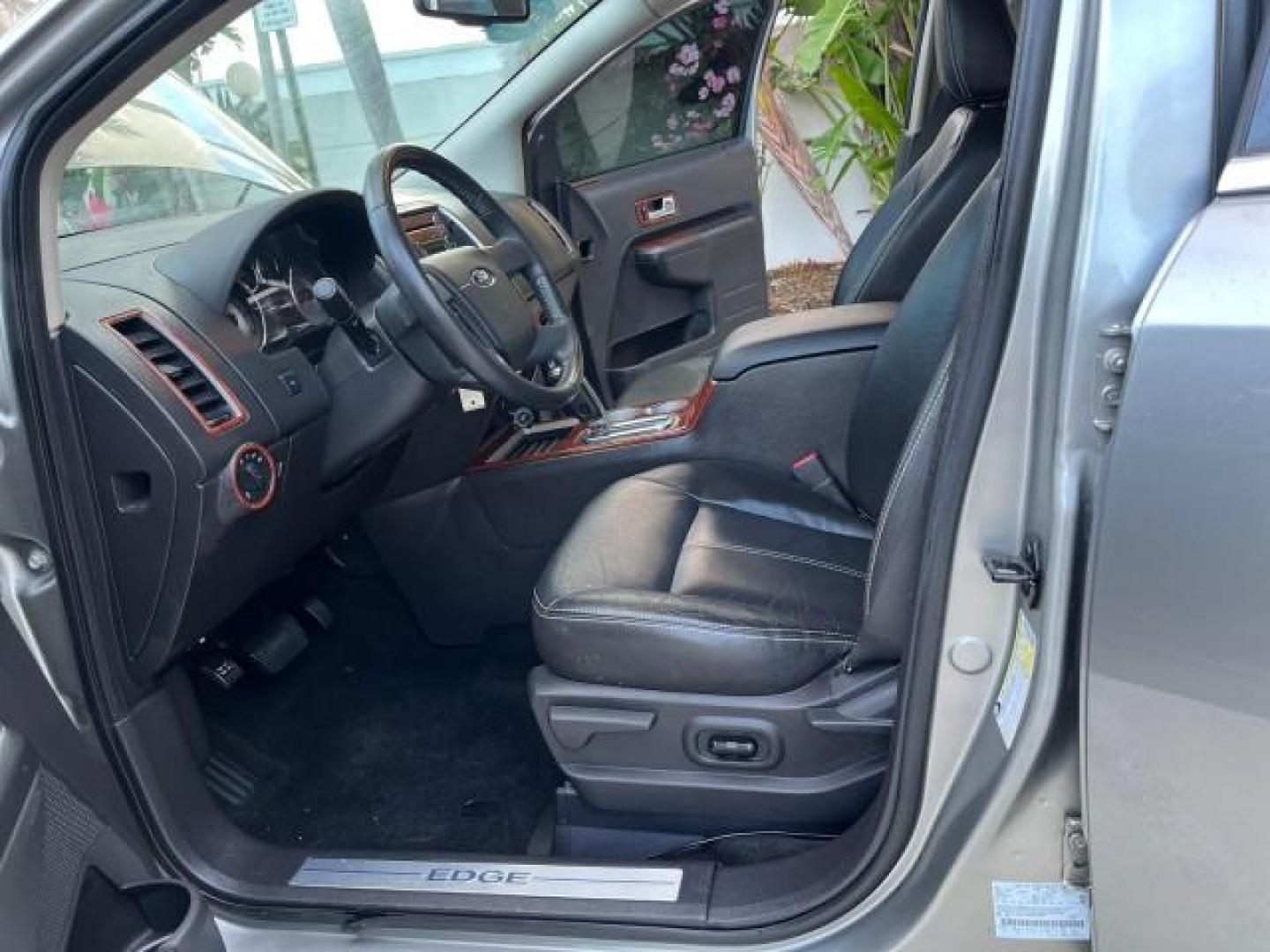 2008 Blazing Copper Metallic /Medium Light Stone Ford Edge Limited LOW MILES 32,223 (2FMDK39C38B) with an 3.5L V6 Duratec Engine engine, Automatic transmission, located at 4701 North Dixie Hwy, Pompano Beach, FL, 33064, (954) 422-2889, 26.240938, -80.123474 - 2008 FORD EDGE LIMITED ROAD READY LIMITED VIN: 2FMDK39C38BB08855 POWER LIFTGATE NO ACCIDENTS 4 DOOR WAGON/SPORT UTILITY PARKING SENSORS FLORIDA OWNER 3.5L V6 F DUAL ZONE AC PANORAMIC SUNROOF GASOLINE POWER HEATED MIRRORS LOW MILES 32,223 FRONT WHEEL DRIVE POWER HEATED SEATS 9 SERVICE RECORDS Alloy S - Photo#10