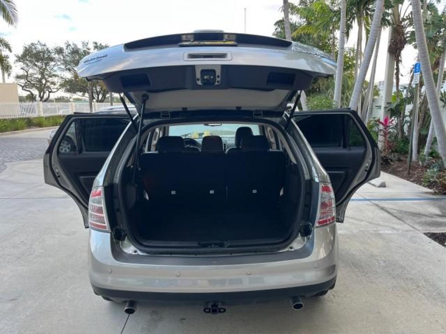 2008 Blazing Copper Metallic /Medium Light Stone Ford Edge Limited LOW MILES 32,223 (2FMDK39C38B) with an 3.5L V6 Duratec Engine engine, Automatic transmission, located at 4701 North Dixie Hwy, Pompano Beach, FL, 33064, (954) 422-2889, 26.240938, -80.123474 - 2008 FORD EDGE LIMITED ROAD READY LIMITED VIN: 2FMDK39C38BB08855 POWER LIFTGATE NO ACCIDENTS 4 DOOR WAGON/SPORT UTILITY PARKING SENSORS FLORIDA OWNER 3.5L V6 F DUAL ZONE AC PANORAMIC SUNROOF GASOLINE POWER HEATED MIRRORS LOW MILES 32,223 FRONT WHEEL DRIVE POWER HEATED SEATS 9 SERVICE RECORDS Alloy S - Photo#15