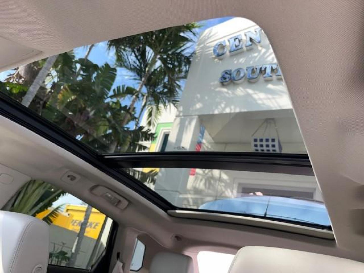 2011 Blue Frost Metalic /Shale w/Ebony accents Cadillac SRX Luxury Collection LOW MILES 40200 (3GYFNAEY7BS) with an 3.0L VVT DOHC V6 SIDI Engine engine, Automatic transmission, located at 4701 North Dixie Hwy, Pompano Beach, FL, 33064, (954) 422-2889, 26.240938, -80.123474 - OUR WEBPAGE FLORIDACARS1.COM HAS OVER 100 PHOTOS AND FREE CARFAX LINK 2011 CADILLAC SRX LUXURY COLLECTION NEW $43,240 ROAD READY VIN: 3GYFNAEY7BS633830 NO ACCIDENTS NO RECALLS 4 DOOR WAGON/ FLORIDA OWNER BLUETOOTH 3.0L V6 F DOHC 24V POWER PANORAMIC SUNROOF GASOLINE BACK UP CAMERA PARK SENSORS FRONT - Photo#70