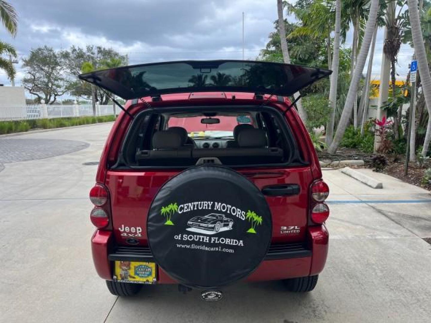 2006 Inferno Red Crystal Pearl /Khaki Jeep Liberty limited 4wd low miles (1J4GL58K36W) with an 3.7L V6 Engine engine, Automatic transmission, located at 4701 North Dixie Hwy, Pompano Beach, FL, 33064, (954) 422-2889, 26.240938, -80.123474 - 2006 JEEP LIBERTY LIMITED NEW $ 29,370 ROAD READY VIN: 1J4GL58K36W187677 NO ACCIDENTS 4X4 4 DOOR WAGON/SPORT UTILITY ON DEMAND 4WD 3.7L V6 F POWER LEATHER SEATS GASOLINE LOW MILES 68,017 REAR WHEEL DRIVE W/ 4X4 FLORIDA OWNER 4WD 4WD Anti-Theft System Black Roof Rails Braking Assist Chrome Grille Cru - Photo#71