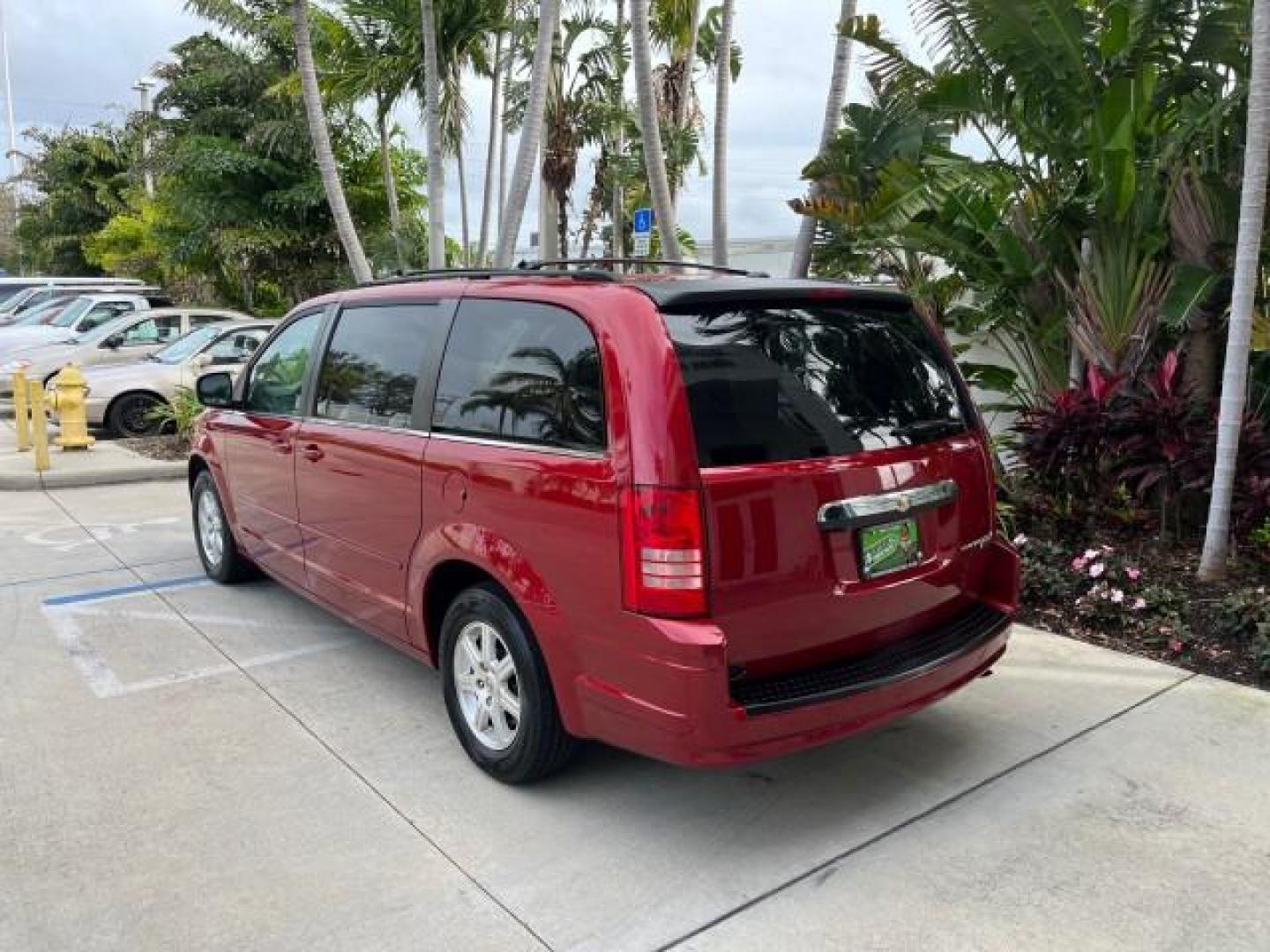 2008 Inferno Red Crystal Pearl /Md Slate Gray/Lt Shale Chrysler Town and Country Touring LOW MILES 75,010 (2A8HR54P48R) with an 3.8L OHV SMPI V6 Engine engine, Automatic transmission, located at 4701 North Dixie Hwy, Pompano Beach, FL, 33064, (954) 422-2889, 26.240938, -80.123474 - 2008 CHRYSLER TOWN AND COUNTRY TOURING NEW $ 42,595 ROAD READY VIN: 2A8HR54P48R766093 FLORIDA OWNER 3,8L V6 VAN DUAL AC DVD POWER SLIDING DOORS 3.8L V6 F OHV 12V LOW MILES 75,010 POWER HEATED LEATHER SEATS GASOLINE BRAKING ASSIST 40 SERVICE RECORDS FRONT WHEEL DRIVE 3 ROW LEATHER SEATS NAVIGATION BA - Photo#5