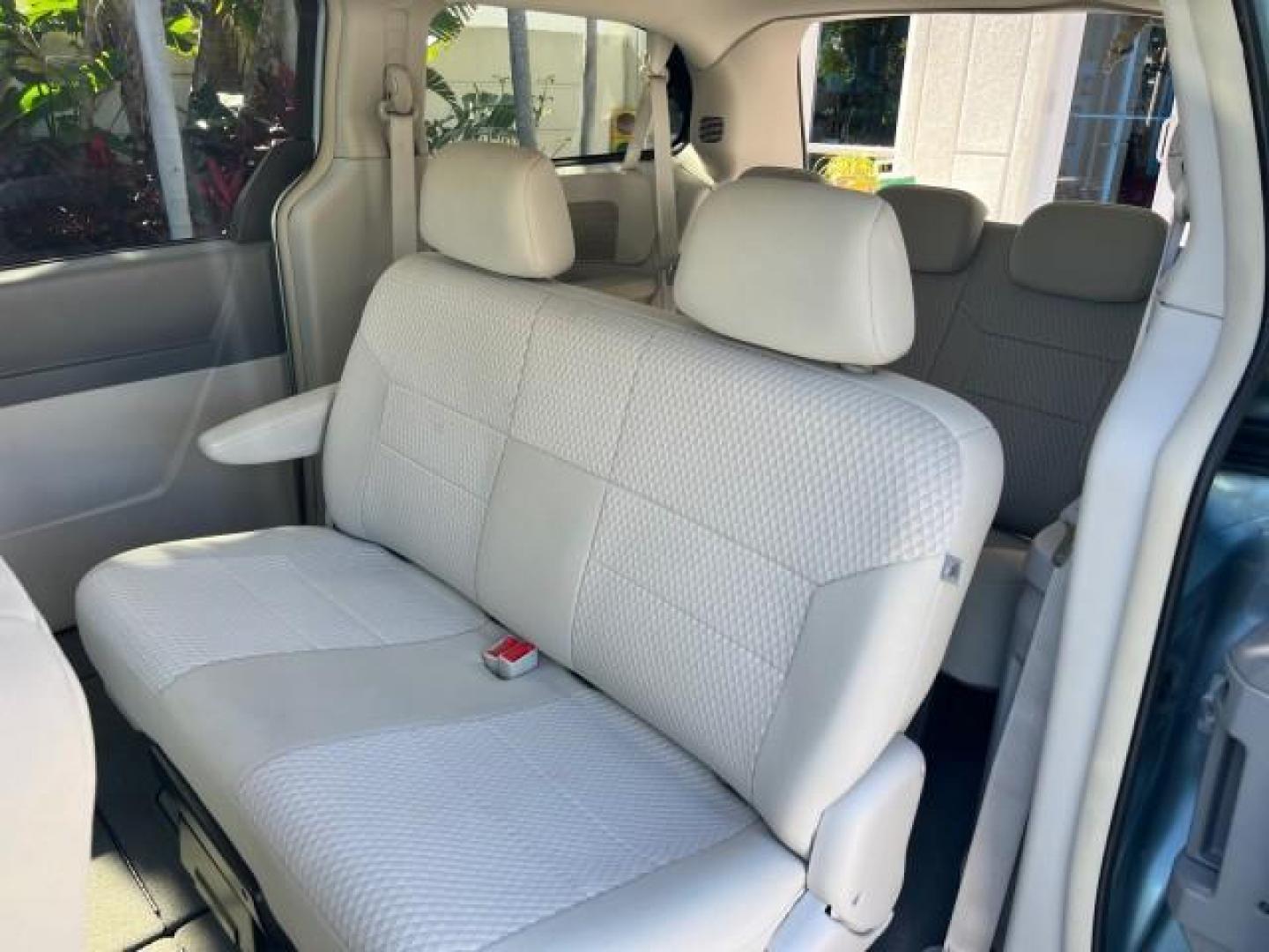 2008 Clearwater Blue Pearl /Md Slate Gray/Lt Shale Chrysler Town and Country LX LOW MILES 68,104 (2A8HR44H38R) with an 3.3L V6 Cylinder Engine engine, Automatic transmission, located at 4701 North Dixie Hwy, Pompano Beach, FL, 33064, (954) 422-2889, 26.240938, -80.123474 - OUR WEBPAGE FLORIDACARS1.COM HAS OVER 100 PHOTOS AND FREE CARFAX LINK 2008 CHRYSLER TOWN AND COUNTRY LX ROAD READY 3.3L V6 VIN: 2A8HR44H38R838730 NO ACCIDENTS VAN 24 MPG NO RECALLS 3.3L V6 F OHV 12V POWER MIRRORS 3 ROW SEATS GASOLINE DUAL ZONE AC 37 SERVICE RECORDS FRONT WHEEL DRIVE LOW MILES 68,104 - Photo#37