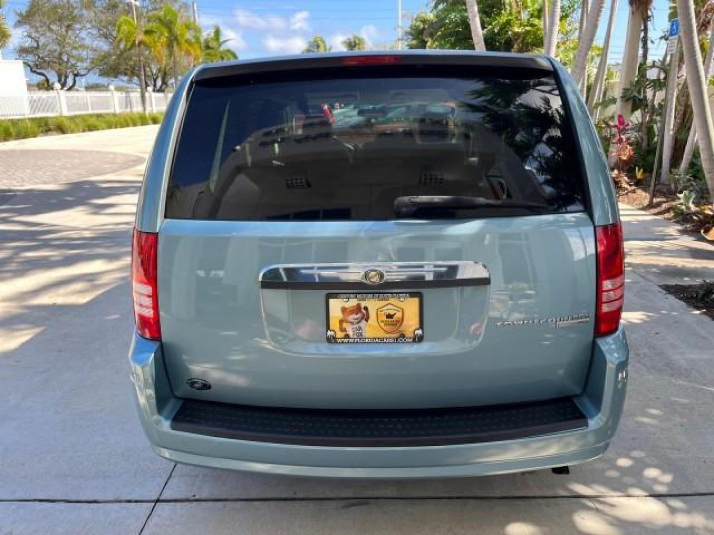 2008 Clearwater Blue Pearl /Md Slate Gray/Lt Shale Chrysler Town and Country LX LOW MILES 68,104 (2A8HR44H38R) with an 3.3L V6 Cylinder Engine engine, Automatic transmission, located at 4701 North Dixie Hwy, Pompano Beach, FL, 33064, (954) 422-2889, 26.240938, -80.123474 - OUR WEBPAGE FLORIDACARS1.COM HAS OVER 100 PHOTOS AND FREE CARFAX LINK 2008 CHRYSLER TOWN AND COUNTRY LX ROAD READY 3.3L V6 VIN: 2A8HR44H38R838730 NO ACCIDENTS VAN 24 MPG NO RECALLS 3.3L V6 F OHV 12V POWER MIRRORS 3 ROW SEATS GASOLINE DUAL ZONE AC 37 SERVICE RECORDS FRONT WHEEL DRIVE LOW MILES 68,104 - Photo#89