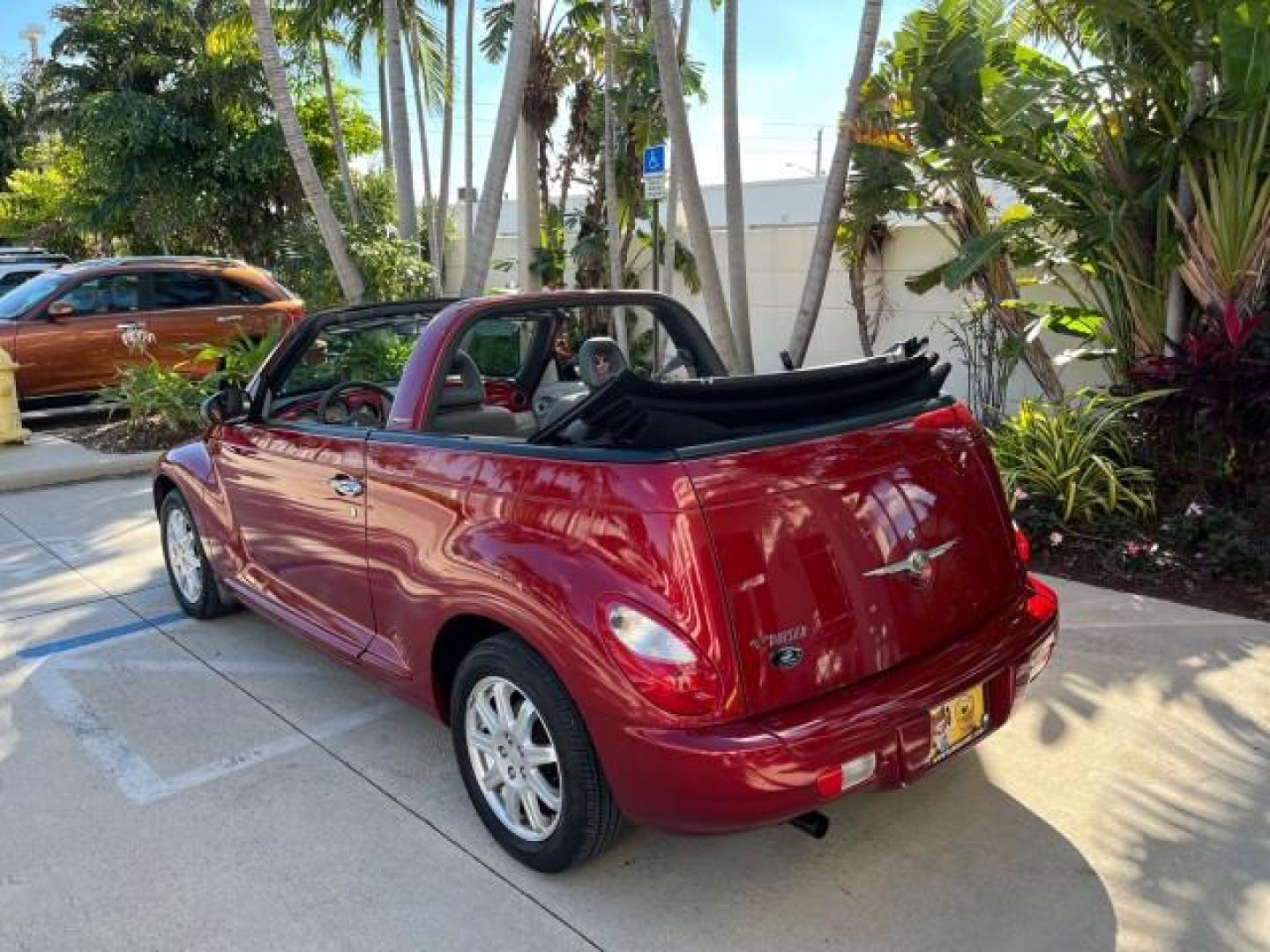 2008 Inferno Red Crystal Pearl /Pastel Pebble Beige Chrysler PT Cruiser CONV LOW MILES 31605 (3C3HY55X28T) with an 2.4L DOHC 16-Valve Turbo I4 Engine engine, Automatic transmission, located at 4701 North Dixie Hwy, Pompano Beach, FL, 33064, (954) 422-2889, 26.240938, -80.123474 - 2008 CHRYSLER PT CRUISER ROAD READY 2.4L I4 VIN: 3C3HY55X28T121906 NO ACCIDENTS NO RECALLS CONVERTIBLE FLORIDA OWNER POWER SEATS 2.4L I4 F DOHC 16V POWER CONVERTIBLE TOP GASOLINE 11 SERVICE RECORDS FRONT WHEEL DRIVE LOW MILES 31,605 Additional Airbags Anti-Theft System Cruise Control Curtain Airbags - Photo#98