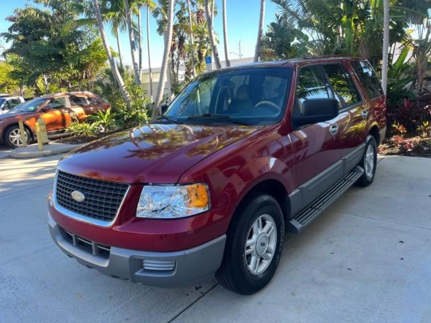 2004 Red Fire Metallic /Medium Flint Grey Ford Expedition XLS LOW MILES 54,849 (1FMRU13W74L) with an 4.6L SOHC SEFI V8 Triton Engine engine, Automatic transmission, located at 4701 North Dixie Hwy, Pompano Beach, FL, 33064, (954) 422-2889, 26.240938, -80.123474 - 2004 FORD EXPEDITION XLS NEW $ 33,235 ROAD READY VIN: 1FMRU13W74LB89943 FLORIDA OWNER 4.6L V8 4 DOOR WAGON/SPORT UTILITY LOW MILES 54,849 LEATHER 4.6L V8 F SOHC 16V 3 ROW SEATS NO RECALLS GASOLINE POWER MIRRORS AND SEATS REAR WHEEL DRIVE 6 SERVICE RECORDS Anti-Theft System Approach Lights Black Roof - Photo#3