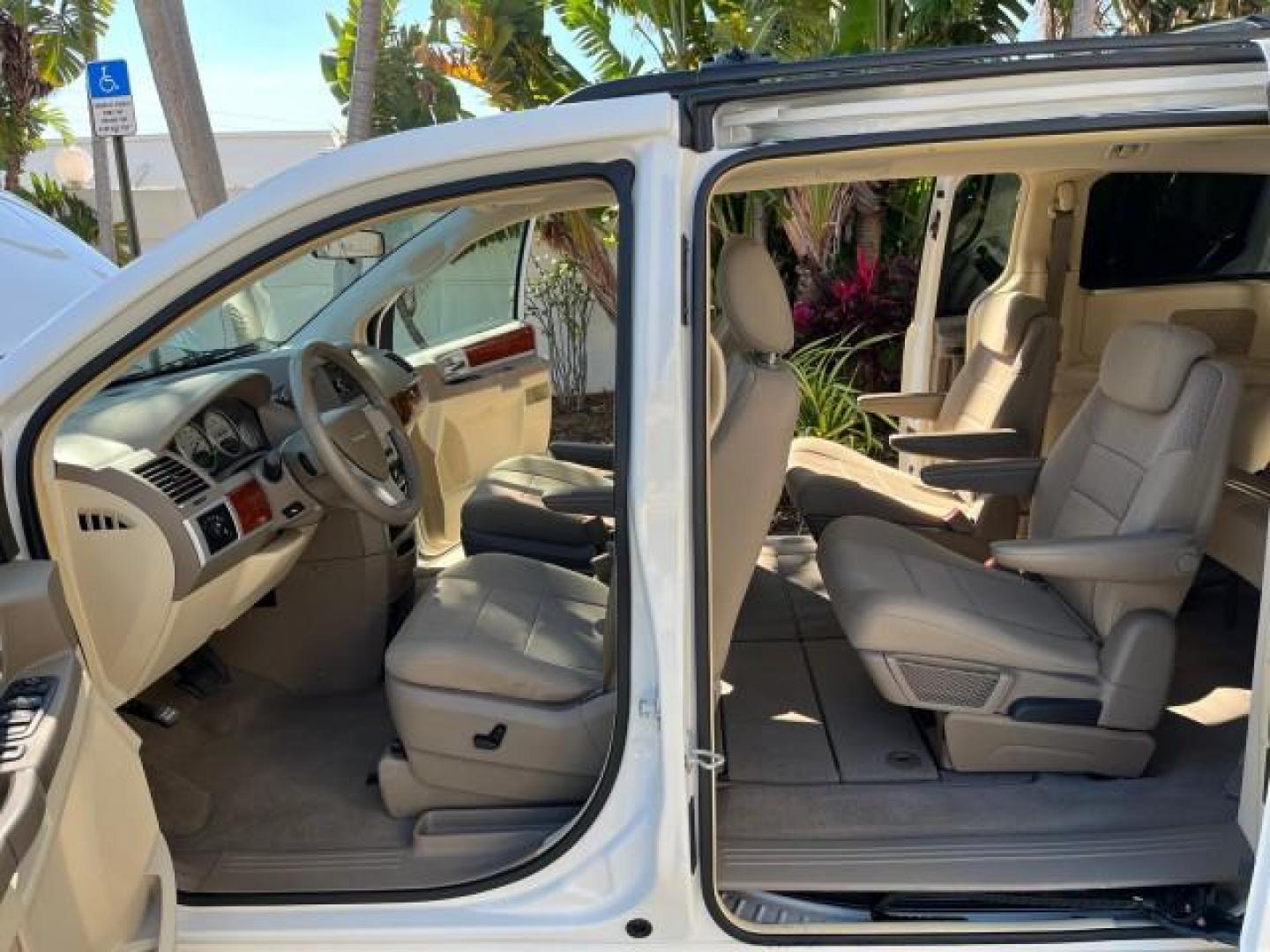 2009 Stone White /Pebble Beige/Cream Chrysler Town and Country 1 FL Touring LOW MILES 36,956 (2A8HR54109R) with an 3.8L OHV SMPI V6 Engine engine, Automatic transmission, located at 4701 North Dixie Hwy, Pompano Beach, FL, 33064, (954) 422-2889, 26.240938, -80.123474 - 2009 CHRYSLER TOWN AND COUNTRY TOURING ROAD READY 3.8L V6 VIN: 2A8HR54109R504942 NO ACCIDENTS VAN 1 OWNER FLORIDA 3.8L V6 F OHV 12V POWER MIRRORS 3 ROW SEATS GASOLINE DUAL ZONE AC LOW MILES 36,956 FRONT WHEEL DRIVE POWER LIFTGATE POWER SLIDING DOORS Alloy Wheels Anti-Theft System Approach Lights Bla - Photo#10