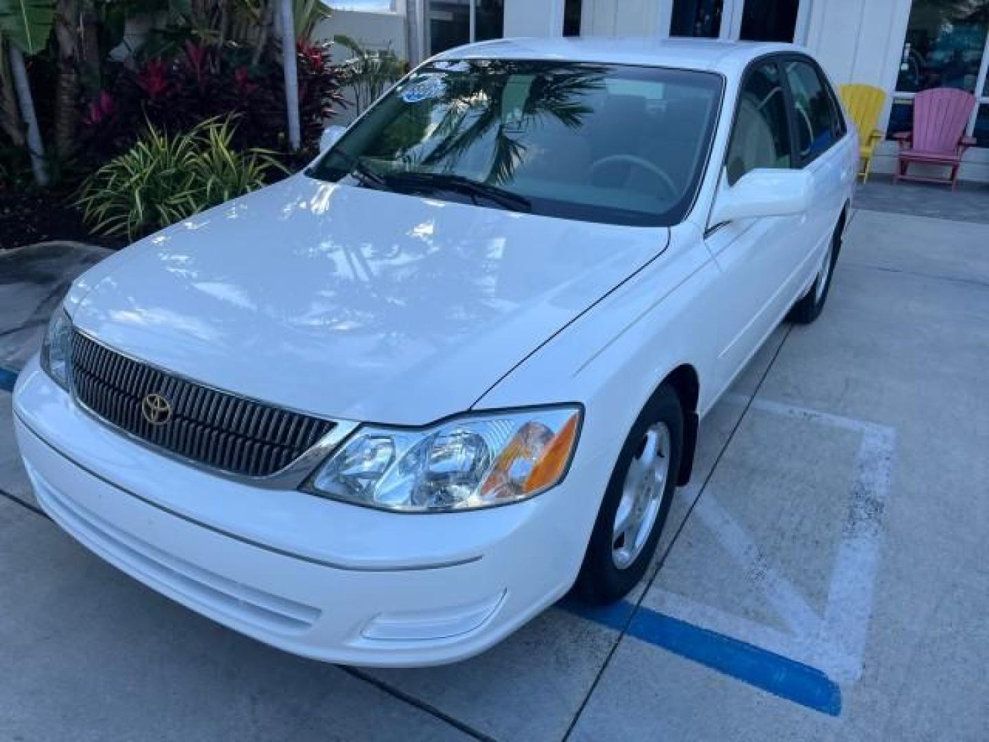 2001 Diamond White Pearl /Stone Toyota Avalon XL w/Bucket Seats LOW MILES 56,967 (4T1BF28B31U) with an 3.0L 4-Cam MPFI 24-Valve V6 Aluminum Alloy Engine engine, Automatic transmission, located at 4701 North Dixie Hwy, Pompano Beach, FL, 33064, (954) 422-2889, 26.240938, -80.123474 - 2001 TOYOTA AVALON XL ROAD READY 29 MPG VIN: 4T1BF28B31U157763 LOW MILES 56,967 SEDAN 4 DR 1 OWNER 3.0L V6 3.0L V6 F DOHC 24V NO RECALLS GASOLINE POWER SEATS FRONT WHEEL DRIVE NONE-SMOKER POWER MIRRORS Approach Lights Cruise Control FWD Front Bucket Seats Side Airbags THIS IS ONE OF THE NICEST AVALO - Photo#71