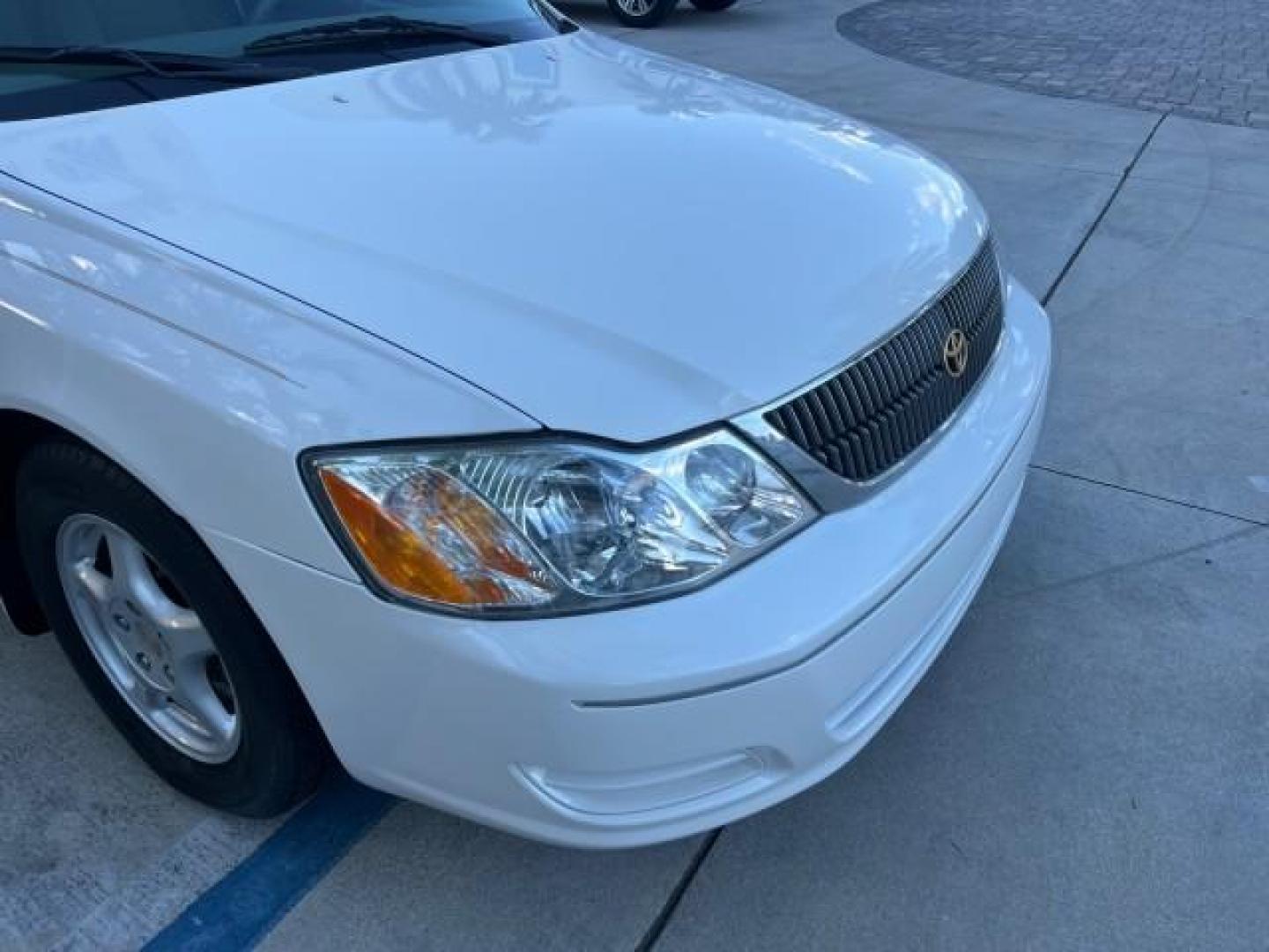 2001 Diamond White Pearl /Stone Toyota Avalon XL w/Bucket Seats LOW MILES 56,967 (4T1BF28B31U) with an 3.0L 4-Cam MPFI 24-Valve V6 Aluminum Alloy Engine engine, Automatic transmission, located at 4701 North Dixie Hwy, Pompano Beach, FL, 33064, (954) 422-2889, 26.240938, -80.123474 - 2001 TOYOTA AVALON XL ROAD READY 29 MPG VIN: 4T1BF28B31U157763 LOW MILES 56,967 SEDAN 4 DR 1 OWNER 3.0L V6 3.0L V6 F DOHC 24V NO RECALLS GASOLINE POWER SEATS FRONT WHEEL DRIVE NONE-SMOKER POWER MIRRORS Approach Lights Cruise Control FWD Front Bucket Seats Side Airbags THIS IS ONE OF THE NICEST AVALO - Photo#79