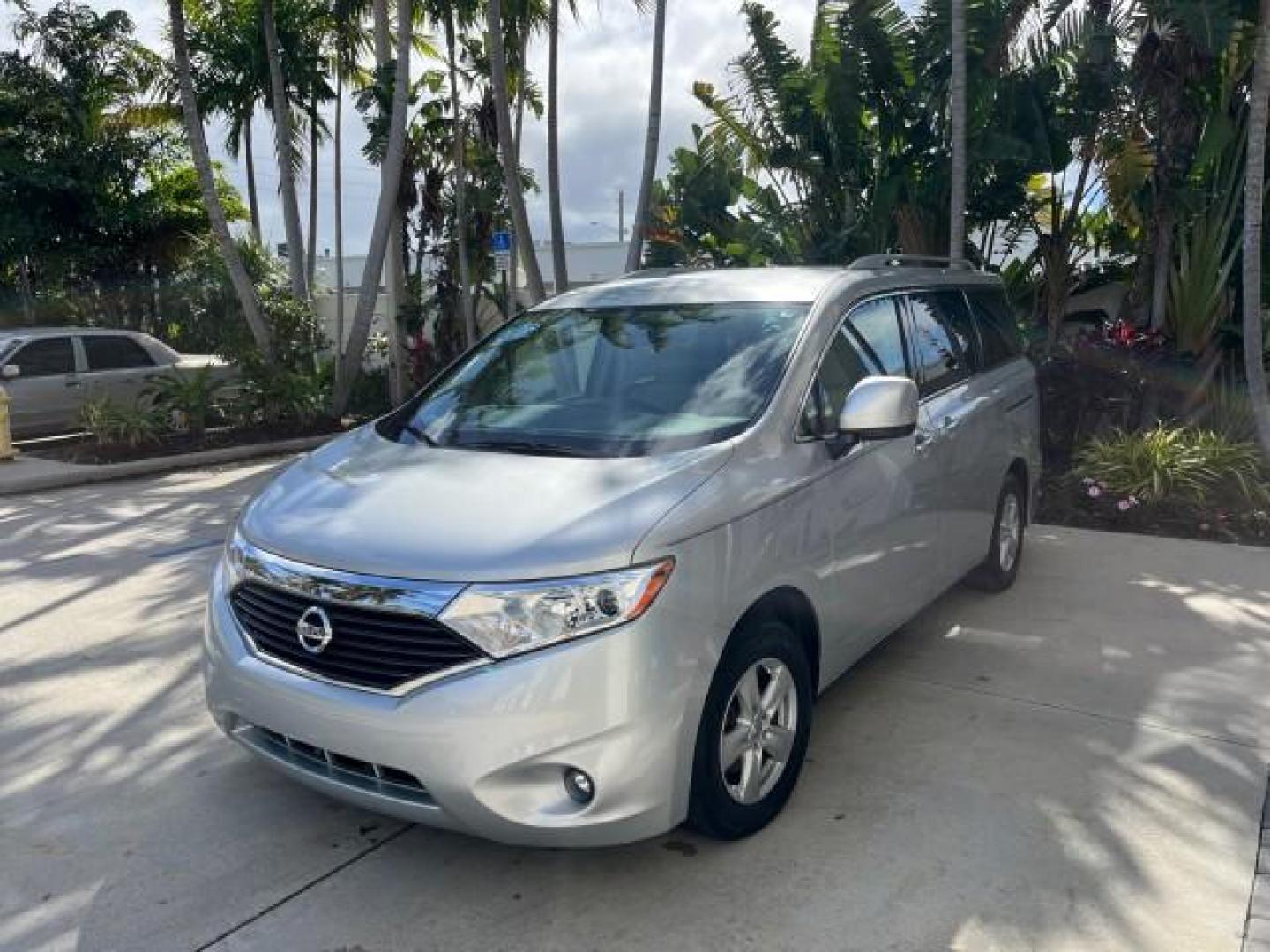 2017 Brilliant Silver /Beige Nissan Quest SV 7 PASS LOW MILES 55,839 (JN8AE2KP6H9) with an 3.5 Liter DOHC 6-Cyl Engine engine, Automatic transmission, located at 4701 North Dixie Hwy, Pompano Beach, FL, 33064, (954) 422-2889, 26.240938, -80.123474 - 2017 NISSAN QUEST SV ROAD READY 3.5L V6 VIN: JN8AE2KP6H9166076 NO RECALLS DUAL AC VAN POWER SLIDING DOORS 3.5L V6 F DOHC 24V BACK UP CAMERA GASOLINE BLUETOOTH PUSH START FRONT WHEEL DRIVE LOW MILES 55,839 3 ROW SEATS 27 MPG Active Head Restraints Alloy Wheels Anti-Theft System Automatic Climate Cont - Photo#3