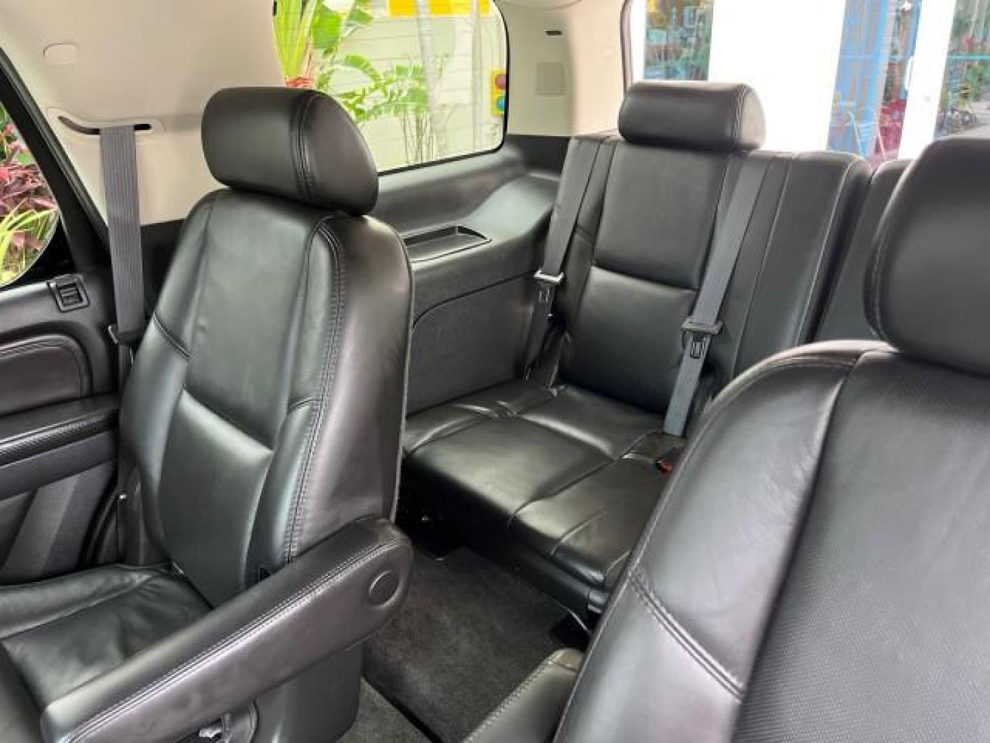 2007 Quicksilver /Ebony/Ebony Cadillac Escalade AWD SUNROOFLOW MILES 60,993 (1GYFK63877R) with an 6.2L Vortec 1000 VVT V8 SFI Engine engine, Automatic transmission, located at 4701 North Dixie Hwy, Pompano Beach, FL, 33064, (954) 422-2889, 26.240938, -80.123474 - 2007 CADILLAC ESCALADE NEW $ 59,100 ROAD READY VIN: 1GYFK63877R311160 NO ACCIDENTS NO RECALLS 4 DOOR WAGON/SPORT UTILITY LOW MILES 60,993 6.2L V8 6.2L V8 F ALL WHEEL DRIVE SUNROOF LEATHER SEATS GASOLINE 3 ROW LEATHER SEATS BLUETOOTH AWD ALL WHEEL DRIVE 20 SERVICE RECORDS PARKING SENSORS DUAL AC AWD - Photo#47