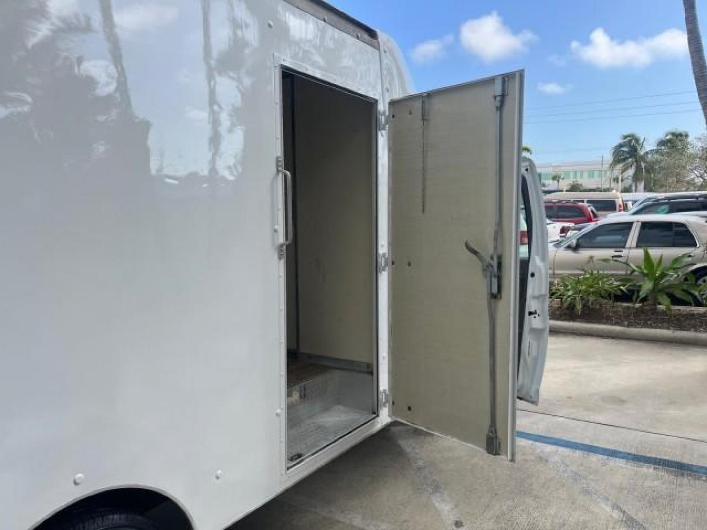 2004 Summit White /Neutral Chevrolet Express Commercial Cutaway 12 FT BOX TRUCK LOW MILES 46,503 (1GBHG31U741) with an 6.0L Vortec 6000 V8 SFI Engine engine, Automatic transmission, located at 4701 North Dixie Hwy, Pompano Beach, FL, 33064, (954) 422-2889, 26.240938, -80.123474 - 2004 CHEVROLET EXPRESS G3500 ROAD READY WORK READY VIN: 1GBHG31U741170863 FLORIDA OWNER 6.0L V8 CUTAWAY NO ACCIDENTS 6.0L V8 F NO RECALLS GASOLINE BRAND NEW TIRES 16 SERVICE RECORDS REAR WHEEL DRIVE VERY CLEAN LOW MILES 46,503 ABS Brakes AM/FM Stereo Air Conditioning Automatic Transmission Cruise Co - Photo#13