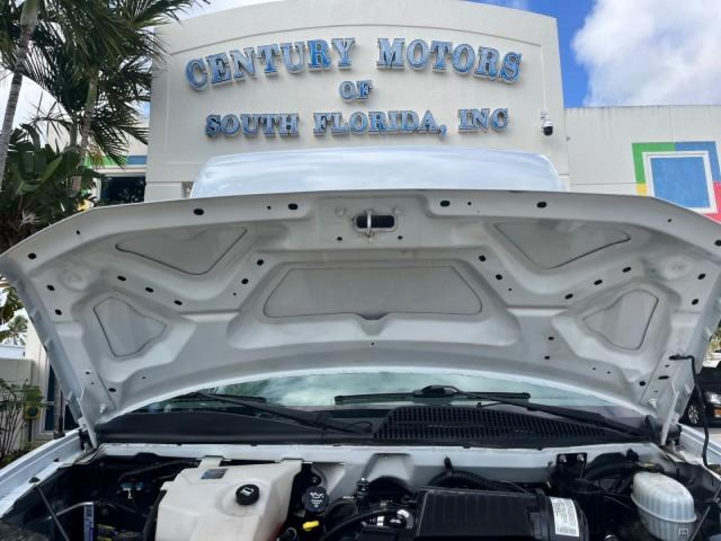 2004 Summit White /Neutral Chevrolet Express Commercial Cutaway 12 FT BOX TRUCK LOW MILES 46,503 (1GBHG31U741) with an 6.0L Vortec 6000 V8 SFI Engine engine, Automatic transmission, located at 4701 North Dixie Hwy, Pompano Beach, FL, 33064, (954) 422-2889, 26.240938, -80.123474 - 2004 CHEVROLET EXPRESS G3500 ROAD READY WORK READY VIN: 1GBHG31U741170863 FLORIDA OWNER 6.0L V8 CUTAWAY NO ACCIDENTS 6.0L V8 F NO RECALLS GASOLINE BRAND NEW TIRES 16 SERVICE RECORDS REAR WHEEL DRIVE VERY CLEAN LOW MILES 46,503 ABS Brakes AM/FM Stereo Air Conditioning Automatic Transmission Cruise Co - Photo#79