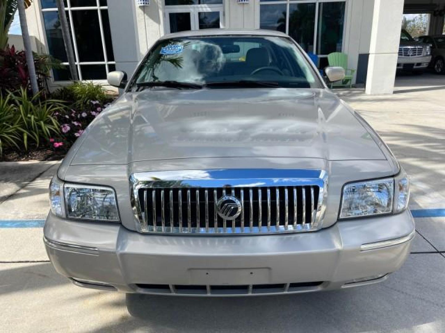 2008 Silver Birch Metallic /Light Camel Mercury Grand Marquis LS LOW MILES 61,045 (2MEFM75V98X) with an 4.6L OHC FFV V8 Engine engine, Automatic transmission, located at 4701 North Dixie Hwy, Pompano Beach, FL, 33064, (954) 422-2889, 26.240938, -80.123474 - 2008 MERCURY GRAND MARQUIS LS NEW $ 31,205 ROAD READY VIN: 2MEFM75V98X628291 NO ACCIDENTS 4.6L V8 SEDAN 4 DR LOW MILES 61,045 4.6L V8 F SOHC 15 SERVICE RECORDS FLEX FUEL POWER LEATHER SEATS REAR WHEEL DRIVE POWER MIRRORS Adaptive Headlights Adjustable Lumbar Support Auto-dimming Rearview Mirror Chro - Photo#65