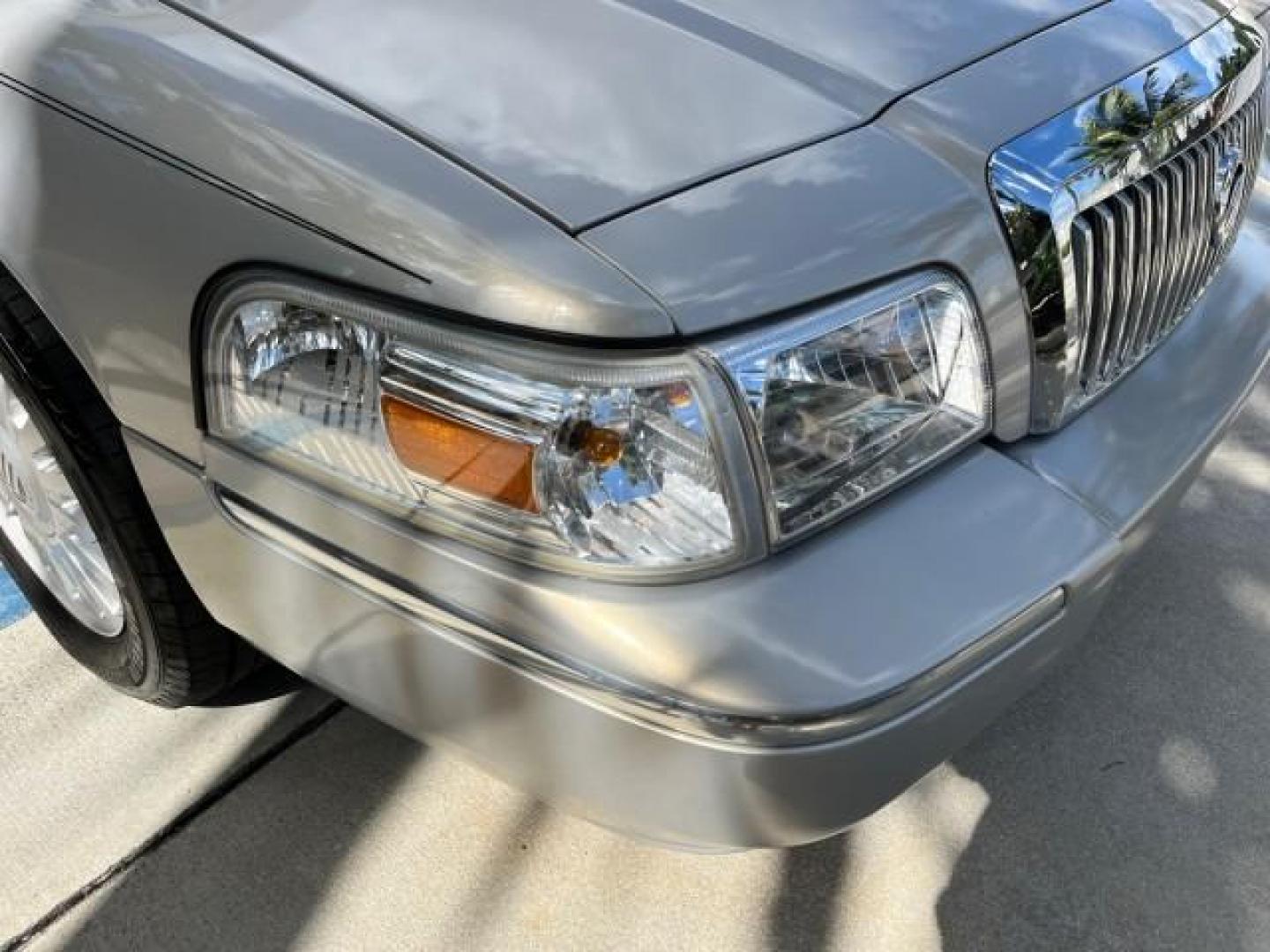 2008 Silver Birch Metallic /Light Camel Mercury Grand Marquis LS LOW MILES 61,045 (2MEFM75V98X) with an 4.6L OHC FFV V8 Engine engine, Automatic transmission, located at 4701 North Dixie Hwy, Pompano Beach, FL, 33064, (954) 422-2889, 26.240938, -80.123474 - 2008 MERCURY GRAND MARQUIS LS NEW $ 31,205 ROAD READY VIN: 2MEFM75V98X628291 NO ACCIDENTS 4.6L V8 SEDAN 4 DR LOW MILES 61,045 4.6L V8 F SOHC 15 SERVICE RECORDS FLEX FUEL POWER LEATHER SEATS REAR WHEEL DRIVE POWER MIRRORS Adaptive Headlights Adjustable Lumbar Support Auto-dimming Rearview Mirror Chro - Photo#75