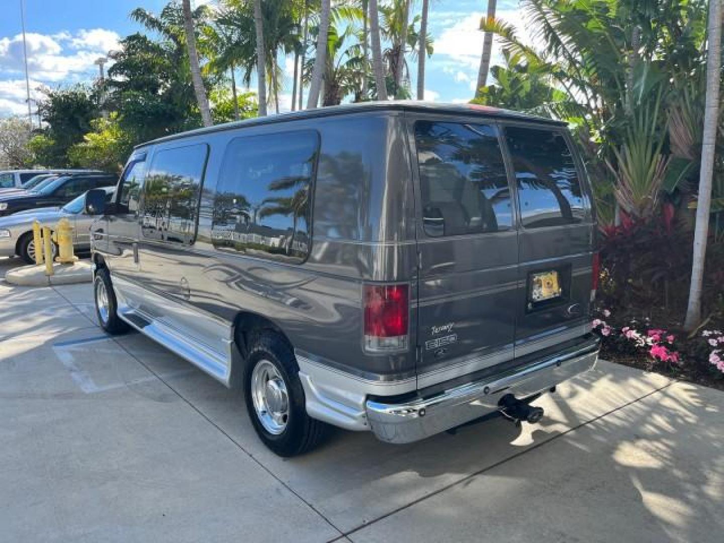 2008 Dark Shadow Grey Metallic /Medium flint Ford Econoline CONVERSION Van TUSCANY CONV LOW MILES 85,653 (1FDNE14W78D) with an 4.6L SOHC EFI V8 Triton Engine engine, Automatic transmission, located at 4701 North Dixie Hwy, Pompano Beach, FL, 33064, (954) 422-2889, 26.240938, -80.123474 - 2008 FORD ECONOLINE E150 TUSCANY CONVERSION ROAD READY 4.6L V8 VIN: 1FDNE14W78DA12545 NO ACCIDENTS NO RECALLS VAN POWER LEATHER SEATS 4.6L V8 F SOHC 16V POWER MIRRORS GASOLINE DVD ENTERTAINMENT 4 SERVICE RECORDS REAR WHEEL DRIVE BACK UP SENSORS LOW MILES 85,653 THIS IS ONE OF THE NICEST FORD CONVERS - Photo#5