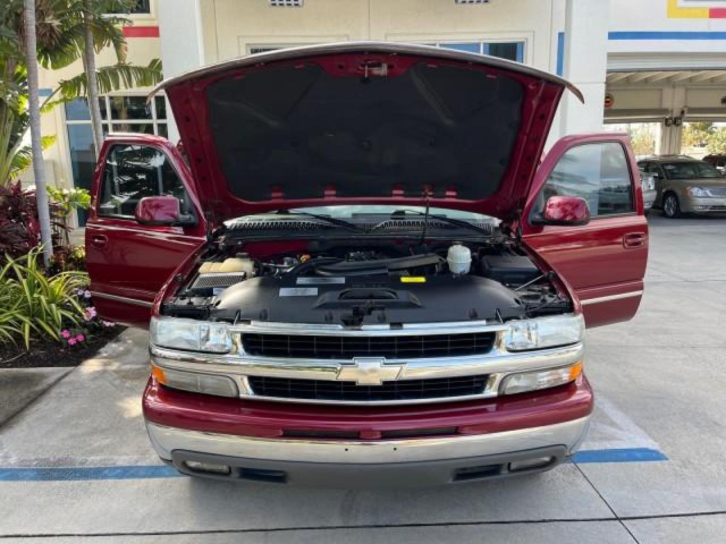 2004 Sport Red Metallic /Tan/Neutral Chevrolet Suburban LT LOW MILES 71,383 (3GNEC16Z84G) with an 5.3L Vortec 5300 V8 SFI Flex-Fuel Engine engine, Automatic transmission, located at 4701 North Dixie Hwy, Pompano Beach, FL, 33064, (954) 422-2889, 26.240938, -80.123474 - 2004 CHEVROLET SUBURBAN 1500 LT NEW $47,051 ROAD READY VIN: 3GNEC16Z84G299609 NO ACCIDENTS NO RECALLS 4 DOOR WAGON/SPORT UTILITY FLORIDA OWNER 5.3L V8 5.3L V8 F POWER SUNROOF/SEATS FLEX FUEL POWER MIRRORS LOW MILES 71,383 LEATHER REAR WHEEL DRIVE DUAL ZONE AC 23 SERVICE RECORDS 1SM Package Adjustabl - Photo#16