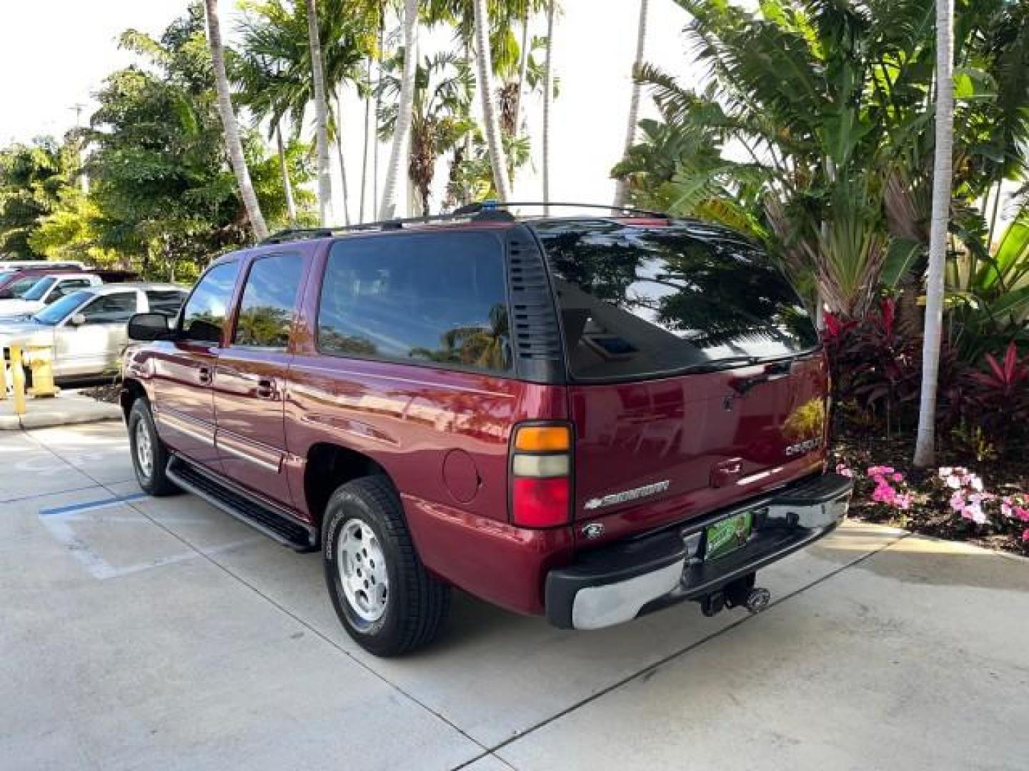 2004 Sport Red Metallic /Tan/Neutral Chevrolet Suburban LT LOW MILES 71,383 (3GNEC16Z84G) with an 5.3L Vortec 5300 V8 SFI Flex-Fuel Engine engine, Automatic transmission, located at 4701 North Dixie Hwy, Pompano Beach, FL, 33064, (954) 422-2889, 26.240938, -80.123474 - 2004 CHEVROLET SUBURBAN 1500 LT NEW $47,051 ROAD READY VIN: 3GNEC16Z84G299609 NO ACCIDENTS NO RECALLS 4 DOOR WAGON/SPORT UTILITY FLORIDA OWNER 5.3L V8 5.3L V8 F POWER SUNROOF/SEATS FLEX FUEL POWER MIRRORS LOW MILES 71,383 LEATHER REAR WHEEL DRIVE DUAL ZONE AC 23 SERVICE RECORDS 1SM Package Adjustabl - Photo#5