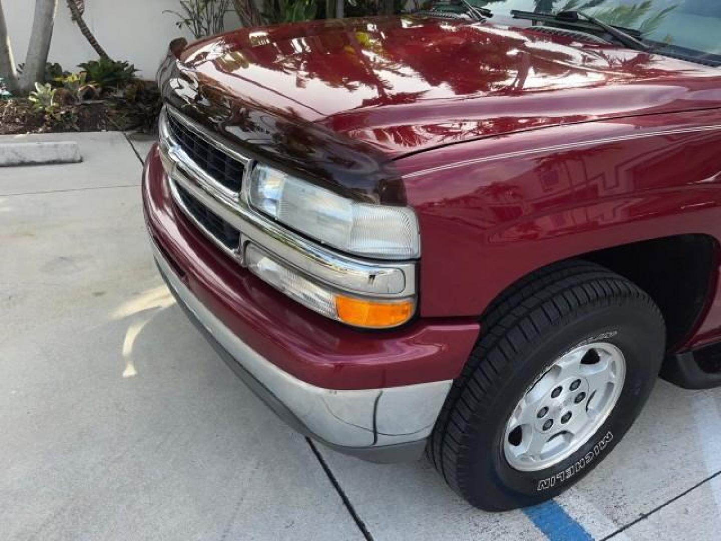 2004 Sport Red Metallic /Tan/Neutral Chevrolet Suburban LT LOW MILES 71,383 (3GNEC16Z84G) with an 5.3L Vortec 5300 V8 SFI Flex-Fuel Engine engine, Automatic transmission, located at 4701 North Dixie Hwy, Pompano Beach, FL, 33064, (954) 422-2889, 26.240938, -80.123474 - 2004 CHEVROLET SUBURBAN 1500 LT NEW $47,051 ROAD READY VIN: 3GNEC16Z84G299609 NO ACCIDENTS NO RECALLS 4 DOOR WAGON/SPORT UTILITY FLORIDA OWNER 5.3L V8 5.3L V8 F POWER SUNROOF/SEATS FLEX FUEL POWER MIRRORS LOW MILES 71,383 LEATHER REAR WHEEL DRIVE DUAL ZONE AC 23 SERVICE RECORDS 1SM Package Adjustabl - Photo#90