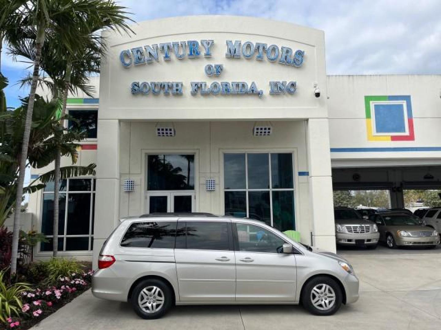 2007 Silver Pearl Metallic /Gray Honda Odyssey 1 EX-L LOW MILES 57,826 (5FNRL38777B) with an 3.5L SOHC MPFI 24-Valve i-VTEC V6 Engine engine, Automatic transmission, located at 4701 North Dixie Hwy, Pompano Beach, FL, 33064, (954) 422-2889, 26.240938, -80.123474 - 2007 HONDA ODYSSEY EX-L W/DVD NEW $35,106 ROAD READY VIN: 5FNRL38777B460172 NO ACCIDENTS NO RECALLS VAN 3 ROW SEATS 1 OWNER DUAL AC 3.5L V6 3.5L V6 F SOHC 24V LOW MILES 57,826 POWER SLIDING DOORS GASOLINE POWER MIRRORS POWER HEATED LEATHER SEATS FRONT WHEEL DRIVE POWER SUNROOF DVD VIDEO SYSTEM Anti- - Photo#0