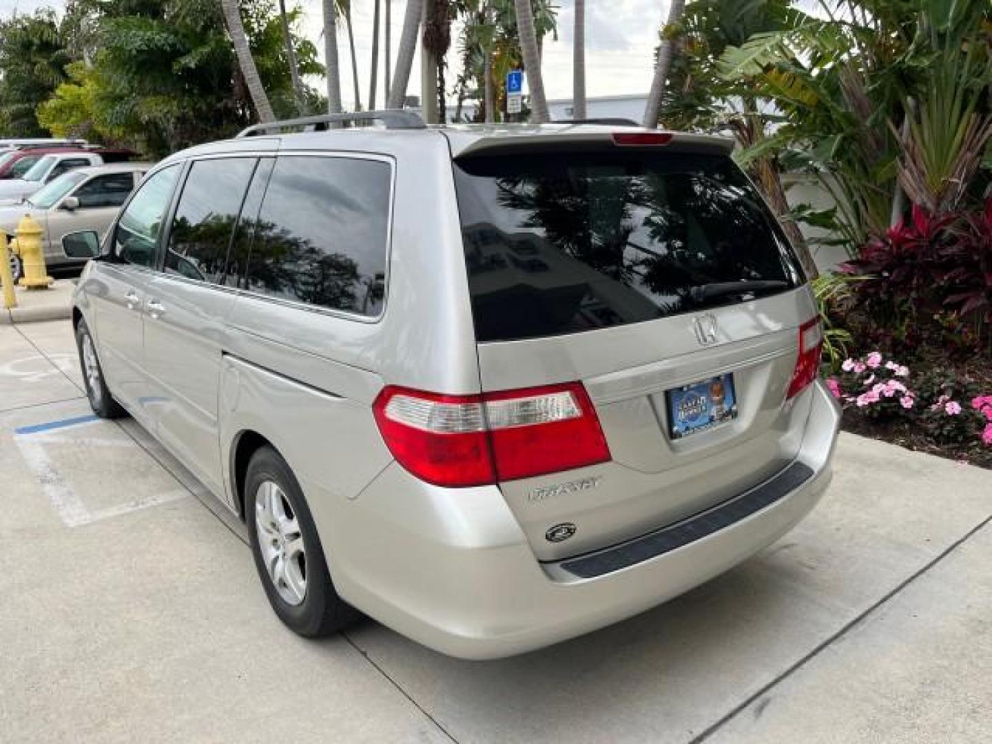 2007 Silver Pearl Metallic /Gray Honda Odyssey 1 EX-L LOW MILES 57,826 (5FNRL38777B) with an 3.5L SOHC MPFI 24-Valve i-VTEC V6 Engine engine, Automatic transmission, located at 4701 North Dixie Hwy, Pompano Beach, FL, 33064, (954) 422-2889, 26.240938, -80.123474 - 2007 HONDA ODYSSEY EX-L W/DVD NEW $35,106 ROAD READY VIN: 5FNRL38777B460172 NO ACCIDENTS NO RECALLS VAN 3 ROW SEATS 1 OWNER DUAL AC 3.5L V6 3.5L V6 F SOHC 24V LOW MILES 57,826 POWER SLIDING DOORS GASOLINE POWER MIRRORS POWER HEATED LEATHER SEATS FRONT WHEEL DRIVE POWER SUNROOF DVD VIDEO SYSTEM Anti- - Photo#99