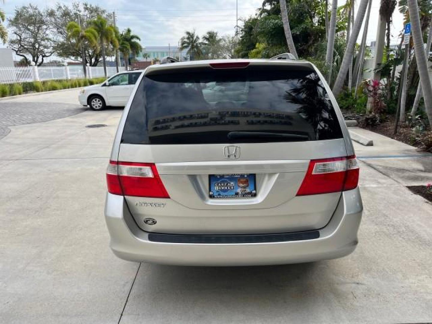 2007 Silver Pearl Metallic /Gray Honda Odyssey 1 EX-L LOW MILES 57,826 (5FNRL38777B) with an 3.5L SOHC MPFI 24-Valve i-VTEC V6 Engine engine, Automatic transmission, located at 4701 North Dixie Hwy, Pompano Beach, FL, 33064, (954) 422-2889, 26.240938, -80.123474 - 2007 HONDA ODYSSEY EX-L W/DVD NEW $35,106 ROAD READY VIN: 5FNRL38777B460172 NO ACCIDENTS NO RECALLS VAN 3 ROW SEATS 1 OWNER DUAL AC 3.5L V6 3.5L V6 F SOHC 24V LOW MILES 57,826 POWER SLIDING DOORS GASOLINE POWER MIRRORS POWER HEATED LEATHER SEATS FRONT WHEEL DRIVE POWER SUNROOF DVD VIDEO SYSTEM Anti- - Photo#6