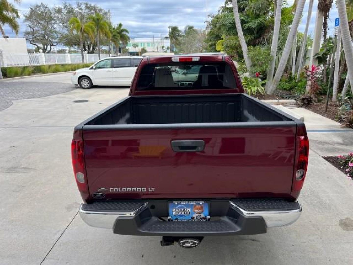 2007 Deep Ruby Metallic /Very Dark Pewter Chevrolet Colorado 1 LT 4 DR LOW MILES 19,968 (1GCCS19E178) with an 3.7L DOHC 5-Cyl MFI Engine engine, Automatic transmission, located at 4701 North Dixie Hwy, Pompano Beach, FL, 33064, (954) 422-2889, 26.240938, -80.123474 - 2007 CHEVROLET COLORADO LT ROAD READY 3,7L I5 VIN: 1GCCS19E178250306 NO ACCIDENTS 4 DOOR EXTENDED CAB PICKUP NO RECALLS 23 MPG 3.7L I5 F BEAUTIFUL 1 OWNER 6.1FT BED GASOLINE CLEAN SUPER LOW MILES 19,968 REAR WHEEL DRIVE NEVER BEEN USED FOR WORK 11 SERVICE RECORDS 6.1' Bed Length Anti-Theft System Cr - Photo#6