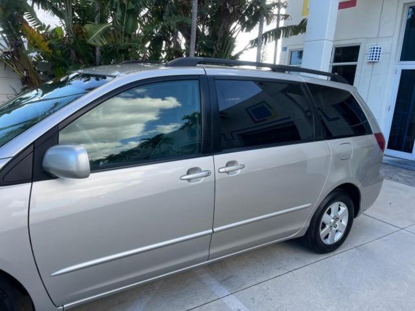 2004 Silver Shadow Pearl /Stone Toyota Sienna XLE 7 LOW MILES 55,737 (5TDZA22C54S) with an 3.3L 24-Valve MPFI DOHC VVT-i V6 Engine engine, Automatic transmission, located at 4701 North Dixie Hwy, Pompano Beach, FL, 33064, (954) 422-2889, 26.240938, -80.123474 - 2004 TOYOTA SIENNA XLE 7 PASSENGER NEW $33,585 ROAD READY VIN: 5TDZA22C54S212256 NO ACCIDENTS 3.3L V6 VAN DUAL ZONE AC LOW MILES 55,737 27 MPG 3.3L V6 F DOHC 24V JBL SOUND POWER SLIDING DOORS GASOLINE 7 PASSENGER POWER LIFTGATE LEATHER FRONT WHEEL DRIVE 3 ROW SEATS 18 SERVICE RECORDS XLE Alloy Wheel - Photo#99