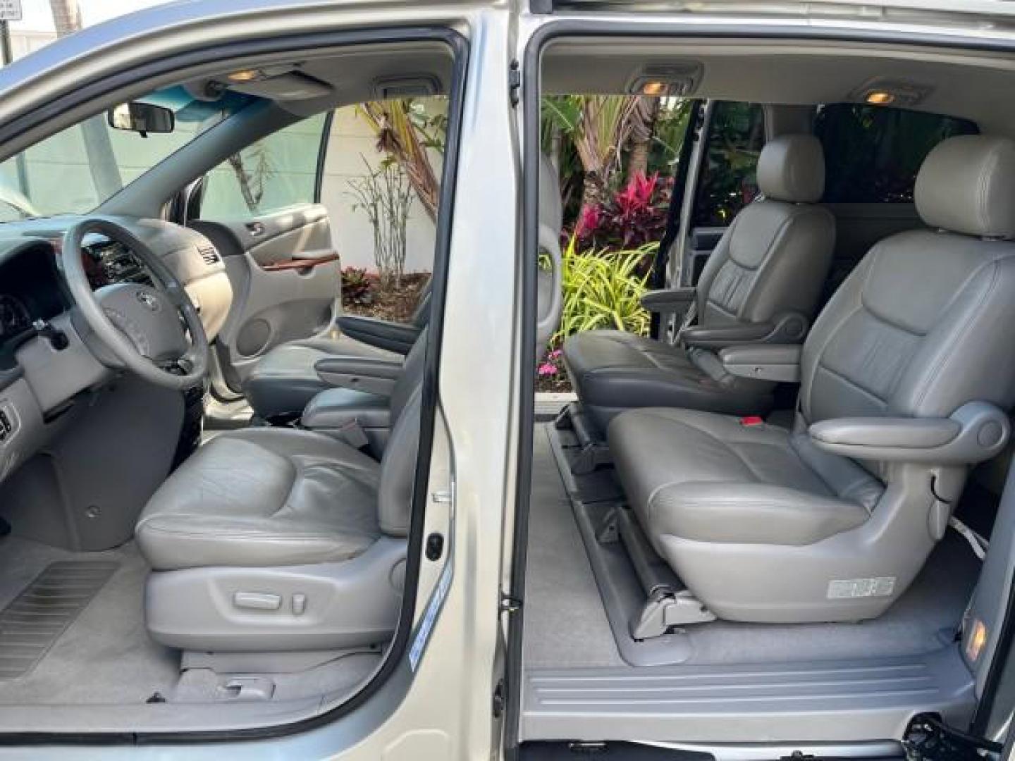 2004 Silver Shadow Pearl /Stone Toyota Sienna XLE 7 LOW MILES 55,737 (5TDZA22C54S) with an 3.3L 24-Valve MPFI DOHC VVT-i V6 Engine engine, Automatic transmission, located at 4701 North Dixie Hwy, Pompano Beach, FL, 33064, (954) 422-2889, 26.240938, -80.123474 - 2004 TOYOTA SIENNA XLE 7 PASSENGER NEW $33,585 ROAD READY VIN: 5TDZA22C54S212256 NO ACCIDENTS 3.3L V6 VAN DUAL ZONE AC LOW MILES 55,737 27 MPG 3.3L V6 F DOHC 24V JBL SOUND POWER SLIDING DOORS GASOLINE 7 PASSENGER POWER LIFTGATE LEATHER FRONT WHEEL DRIVE 3 ROW SEATS 18 SERVICE RECORDS XLE Alloy Wheel - Photo#10