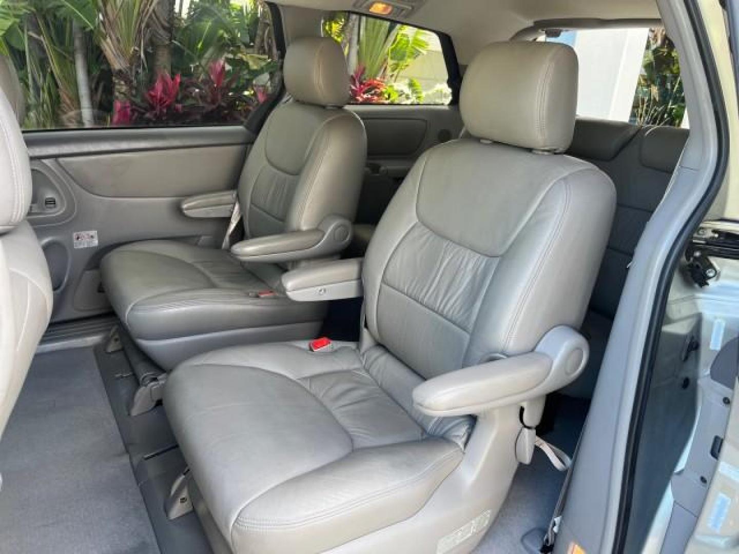 2004 Silver Shadow Pearl /Stone Toyota Sienna XLE 7 LOW MILES 55,737 (5TDZA22C54S) with an 3.3L 24-Valve MPFI DOHC VVT-i V6 Engine engine, Automatic transmission, located at 4701 North Dixie Hwy, Pompano Beach, FL, 33064, (954) 422-2889, 26.240938, -80.123474 - 2004 TOYOTA SIENNA XLE 7 PASSENGER NEW $33,585 ROAD READY VIN: 5TDZA22C54S212256 NO ACCIDENTS 3.3L V6 VAN DUAL ZONE AC LOW MILES 55,737 27 MPG 3.3L V6 F DOHC 24V JBL SOUND POWER SLIDING DOORS GASOLINE 7 PASSENGER POWER LIFTGATE LEATHER FRONT WHEEL DRIVE 3 ROW SEATS 18 SERVICE RECORDS XLE Alloy Wheel - Photo#31