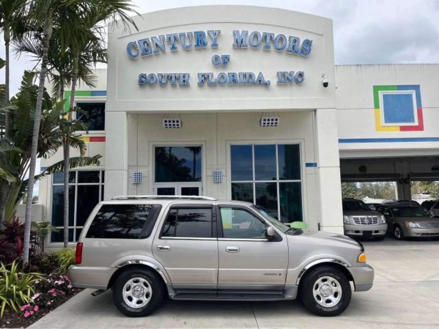 2001 Mineral Grey Metallic /Medium Graphite Lincoln Navigator LOW MILES 60,720 (5LMEU27AX1L) with an 5.4L DOHC 32-Valve V8 Intech Engine engine, Automatic transmission, located at 4701 North Dixie Hwy, Pompano Beach, FL, 33064, (954) 422-2889, 26.240938, -80.123474 - 2001 LINCOLN NAVIGATOR NEW $ 45,395 ROAD READY VIN: 5LMEU27AX1LJ06792 NO ACCIDENTS NO RECALLS 4 DOOR WAGON/SPORT UTILITY LOW MILES 60,720 5.4L V8 5.4L V8 F DOHC POWER LEATHER SEATS 3 ROW GASOLINE 27 SERVICE RECORDS REAR WHEEL DRIVE BACK UP SENSORS POWER MIRRORS DUAL AC Air Suspension Alloy Wheels An - Photo#0