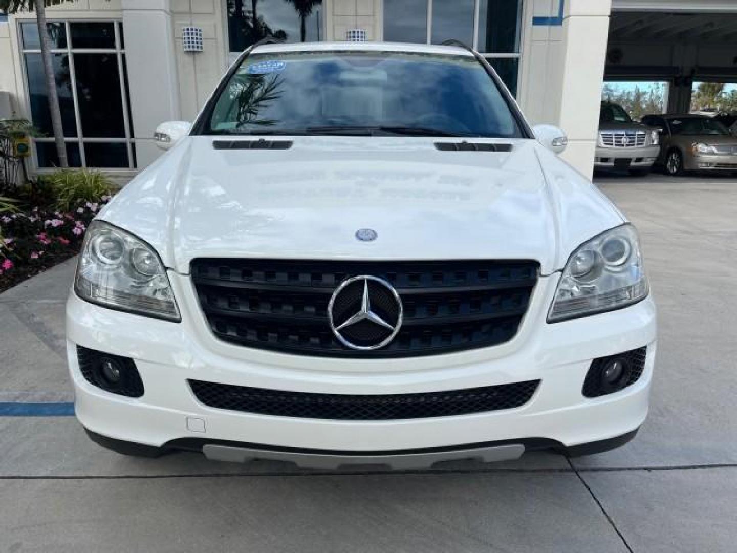 2006 Alabaster White /Black Mercedes-Benz M-Class AWD 3.5L ONLY 50,830 (4JGBB86E46A) with an 3.5L SMPI DOHC 24-Valve V6 Engine engine, Automatic transmission, located at 4701 North Dixie Hwy, Pompano Beach, FL, 33064, (954) 422-2889, 26.240938, -80.123474 - OUR WEBPAGE FLORIDACARS1.COM HAS OVER 100 PHOTOS AND FREE CARFAX LINK 2006 MERCEDES-BENZ M-CLASS ML 350 NEW $ 57,810 ROAD READY VIN: 4JGBB86E46A006936 LOW MILES 50,830 3.5L V6 4 DOOR WAGON/SPORT UTILITY NO ACCIDENTS FLORIDA OWNER 3.5L V6 F DOHC 24V POWER SUNROOF/MIRRORS GASOLINE DUAL AC POWER LEATHE - Photo#75