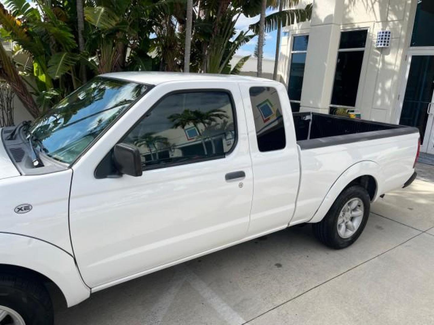 2003 Avalanche /Gray Nissan Frontier 2WD 1 FL XE LOW MILES 56,647 (1N6DD26T13C) with an 2.4L DOHC SMPI 16-Valve 4-Cyl Engine engine, Automatic transmission, located at 4701 North Dixie Hwy, Pompano Beach, FL, 33064, (954) 422-2889, 26.240938, -80.123474 - 2003 NISSAN FRONTIER X CAB AUTO ROAD READY 2.4L I4 VIN: 1N6DD26T13C408137 NO ACCIDENTS NO RECALLS CLUB CAB PICKUP 1 OWNER FLORIDA 2.4L I4 F DOHC 16V LOW MILES 56,647 27 MPG GASOLINE 4 SERVICE RECORDS REAR WHEEL DRIVE 6,1FT BED NEW LIKE TIRES ABS Brakes Automatic Transmission Power Locks Rear Defrost - Photo#71