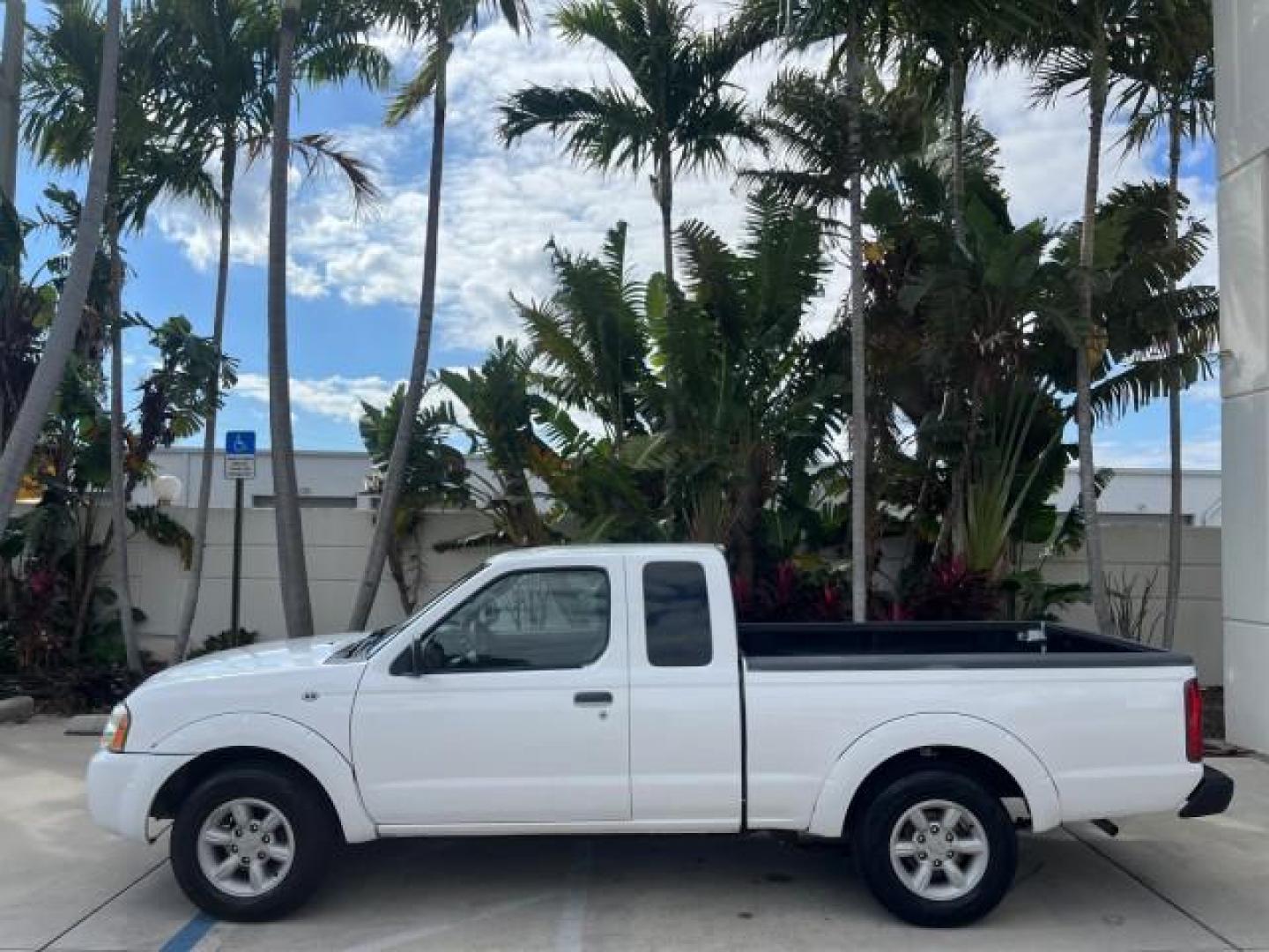 2003 Avalanche /Gray Nissan Frontier 2WD 1 FL XE LOW MILES 56,647 (1N6DD26T13C) with an 2.4L DOHC SMPI 16-Valve 4-Cyl Engine engine, Automatic transmission, located at 4701 North Dixie Hwy, Pompano Beach, FL, 33064, (954) 422-2889, 26.240938, -80.123474 - 2003 NISSAN FRONTIER X CAB AUTO ROAD READY 2.4L I4 VIN: 1N6DD26T13C408137 NO ACCIDENTS NO RECALLS CLUB CAB PICKUP 1 OWNER FLORIDA 2.4L I4 F DOHC 16V LOW MILES 56,647 27 MPG GASOLINE 4 SERVICE RECORDS REAR WHEEL DRIVE 6,1FT BED NEW LIKE TIRES ABS Brakes Automatic Transmission Power Locks Rear Defrost - Photo#91