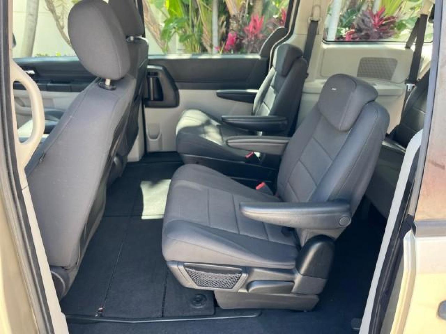 2008 Light Sandstone Metallic /Md Slate/Lt Shale Dodge Grand Caravan SE LOW HANDICAP MILES 76,328 (1D8HN44H98B) with an 3.3L V6 Cylinder Engine engine, Automatic transmission, located at 4701 North Dixie Hwy, Pompano Beach, FL, 33064, (954) 422-2889, 26.240938, -80.123474 - OUR WEBPAGE FLORIDACARS1.COM HAS OVER 100 PHOTOS AND FREE CARFAX LINK 2008 DODGE GRAND CARAVAN SE HANDICAP LIFT ROAD READY 3.3L V6 VIN: 1D8HN44H98B188711 FLORIDA OWNER VAN NO RECALLS 3.3L V6 F 24 SERVICE RECORDS GASOLINE 24 MPG LOW MILES 76,328 FRONT WHEEL DRIVE POWER MIRRORS 3 ROW SEATS Anti-Theft - Photo#42